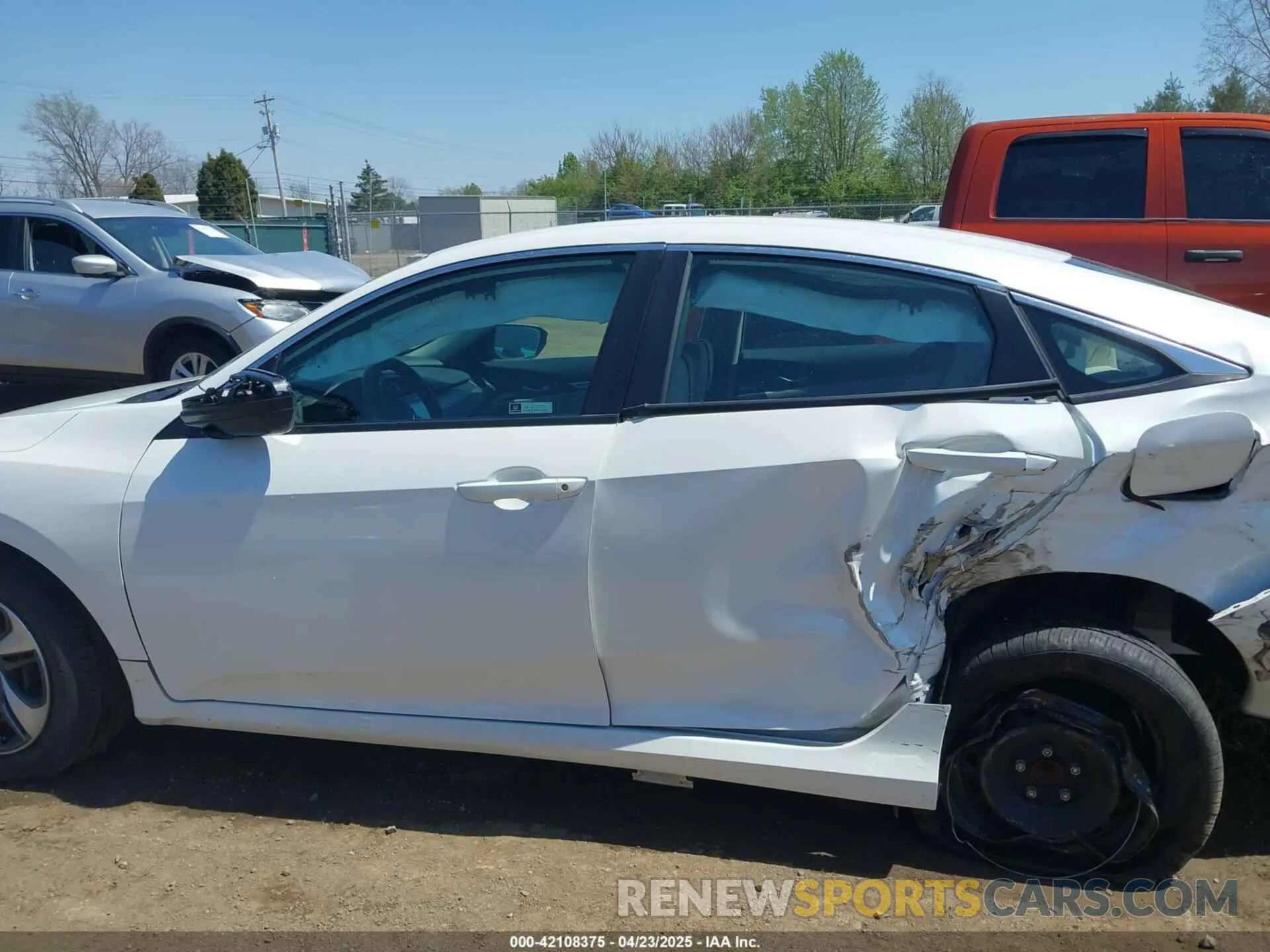 14 Photograph of a damaged car 2HGFC2F67LH548152 HONDA CIVIC 2020