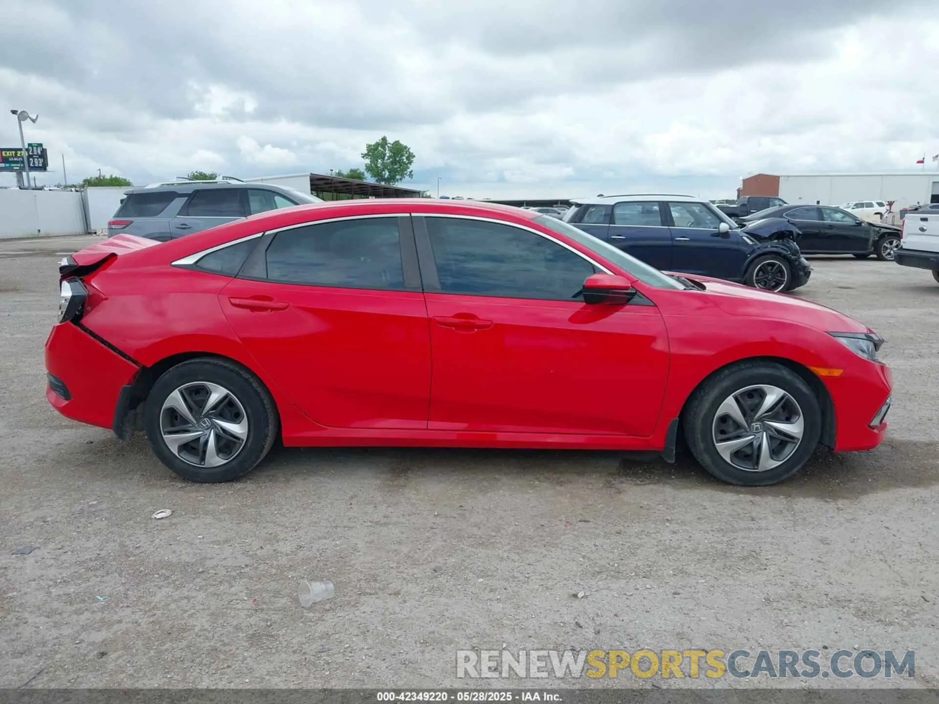 13 Photograph of a damaged car 2HGFC2F67LH571950 HONDA CIVIC 2020