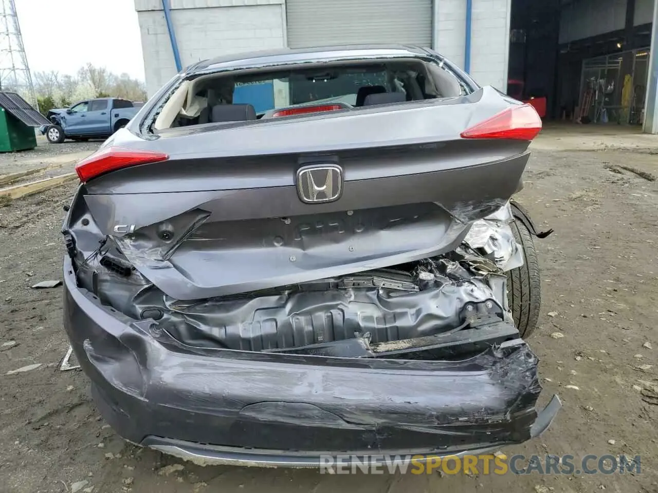 6 Photograph of a damaged car 2HGFC2F68LH510946 HONDA CIVIC 2020