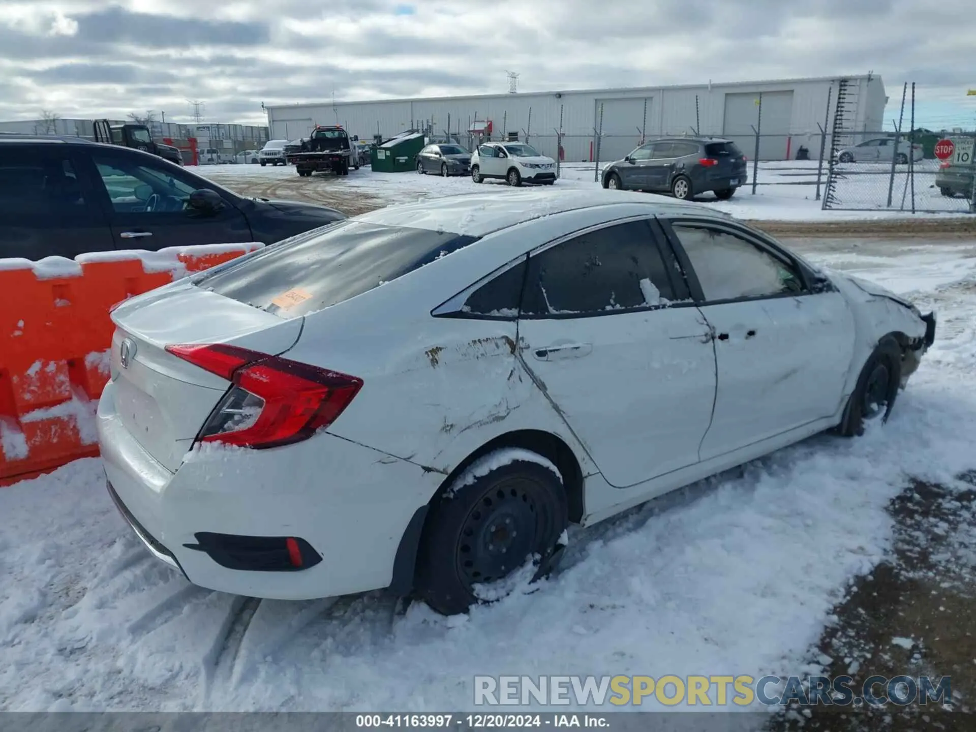 4 Photograph of a damaged car 2HGFC2F68LH529481 HONDA CIVIC 2020