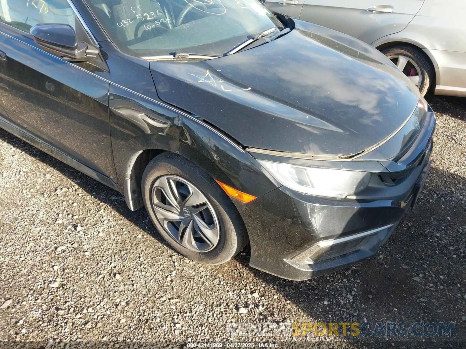6 Photograph of a damaged car 2HGFC2F69LH508977 HONDA CIVIC 2020