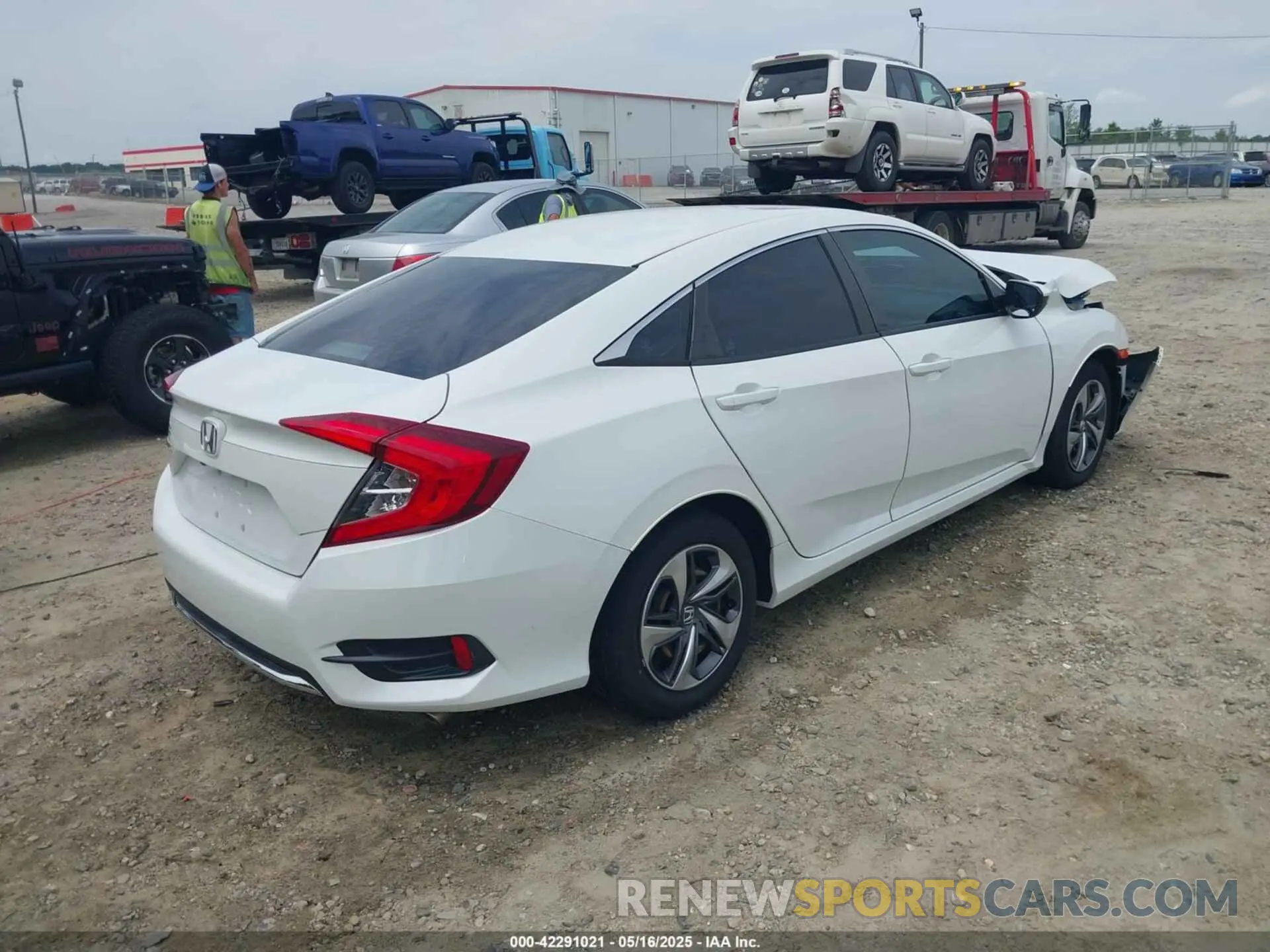 4 Photograph of a damaged car 2HGFC2F69LH520322 HONDA CIVIC 2020