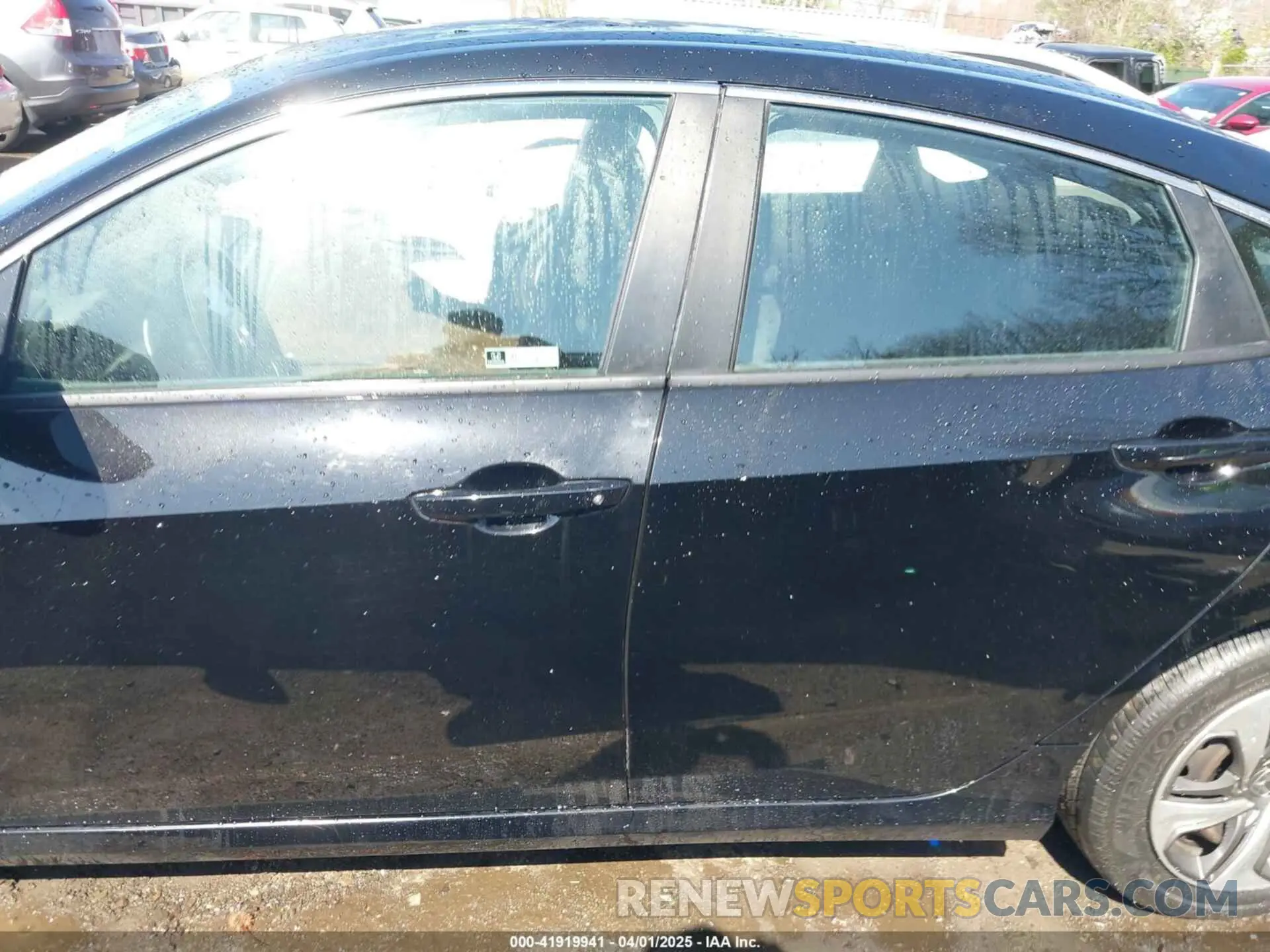 15 Photograph of a damaged car 2HGFC2F69LH532499 HONDA CIVIC 2020