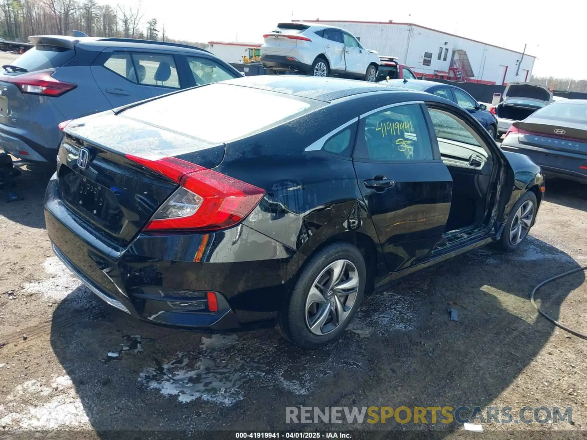 4 Photograph of a damaged car 2HGFC2F69LH532499 HONDA CIVIC 2020