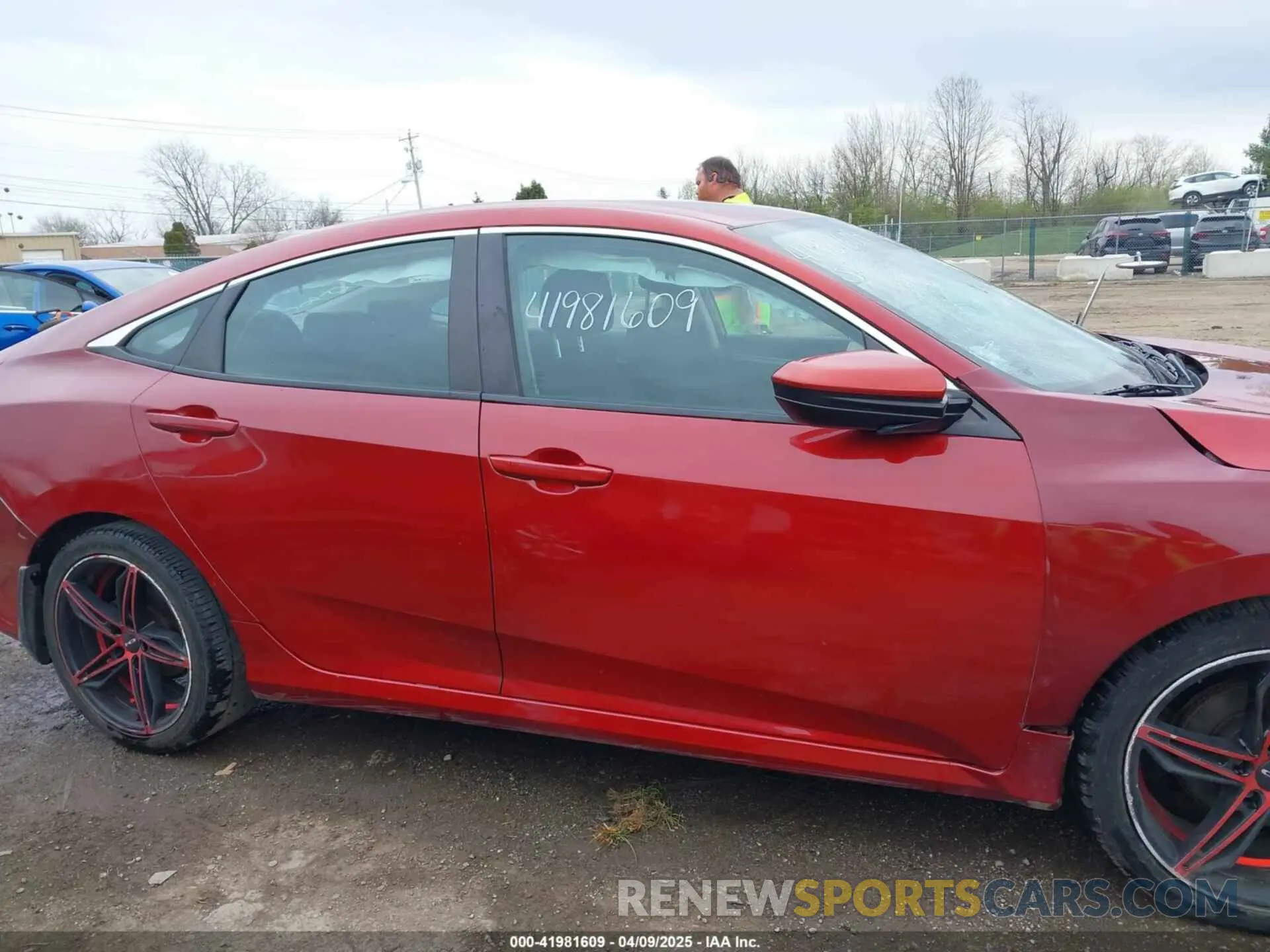 13 Photograph of a damaged car 2HGFC2F69LH541980 HONDA CIVIC 2020
