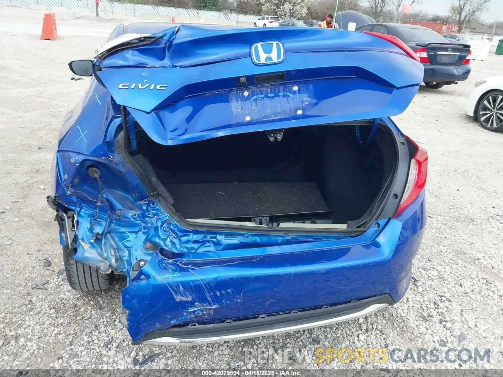 6 Photograph of a damaged car 2HGFC2F69LH550744 HONDA CIVIC 2020