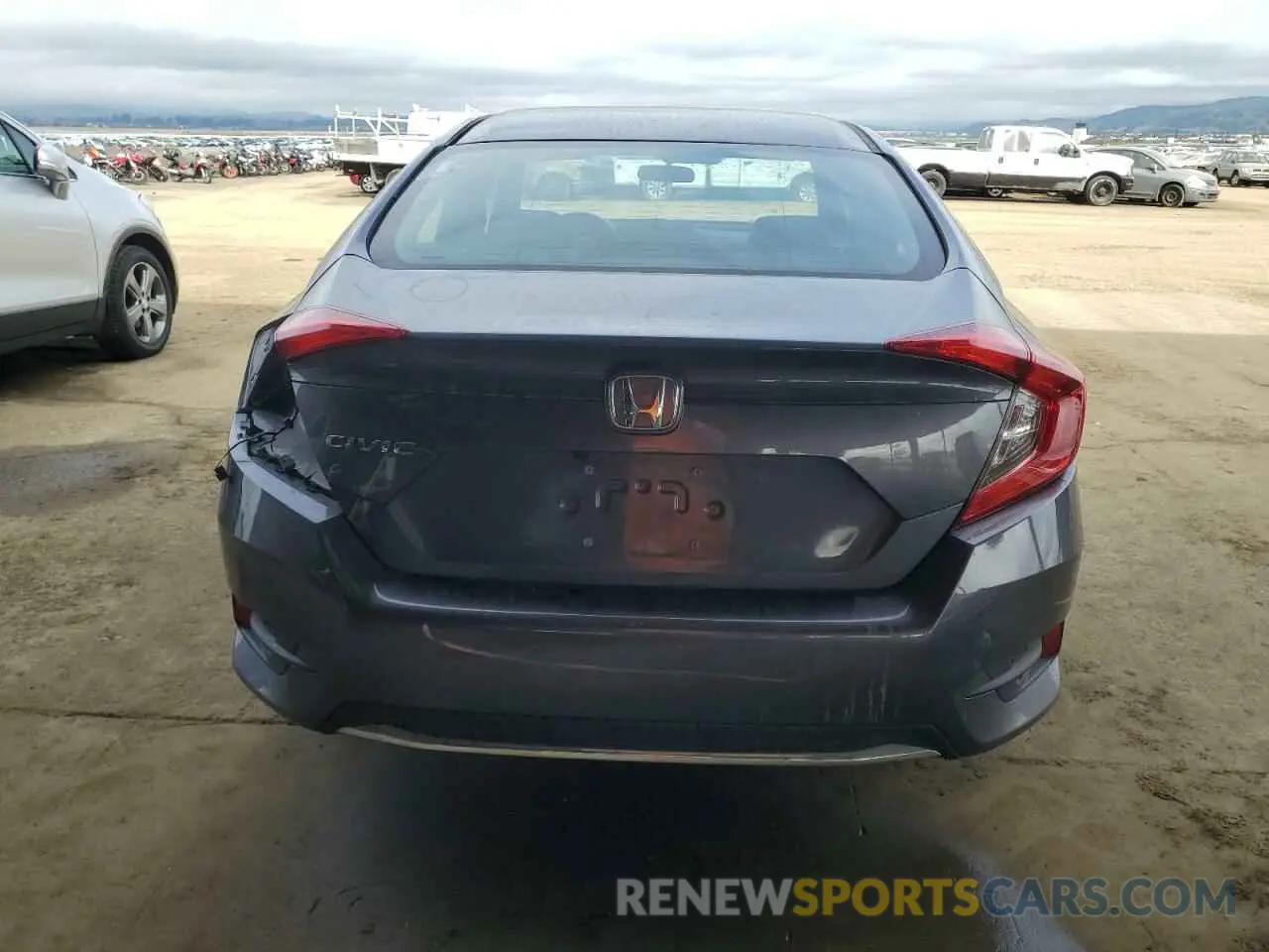 6 Photograph of a damaged car 2HGFC2F69LH552817 HONDA CIVIC 2020