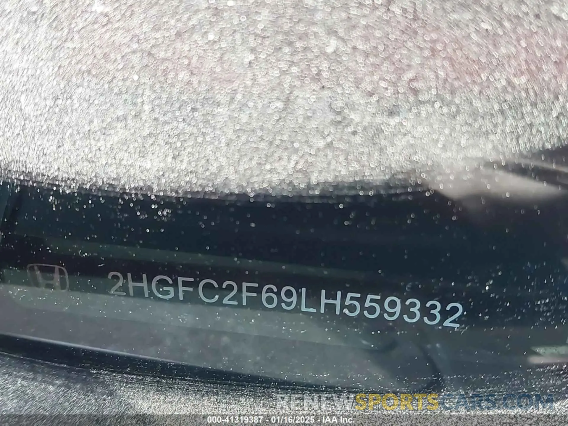 9 Photograph of a damaged car 2HGFC2F69LH559332 HONDA CIVIC 2020