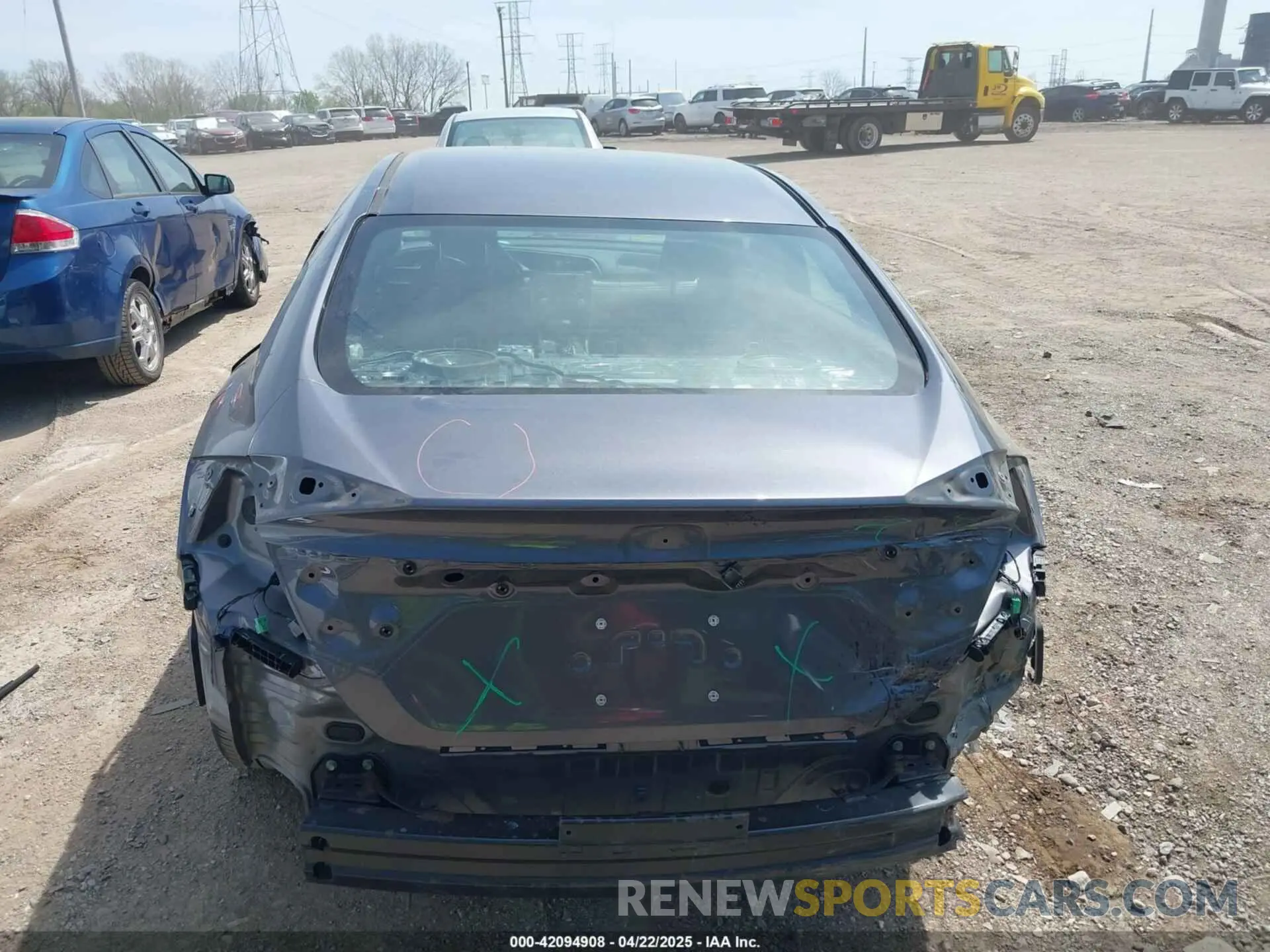 6 Photograph of a damaged car 2HGFC2F69LH570685 HONDA CIVIC 2020