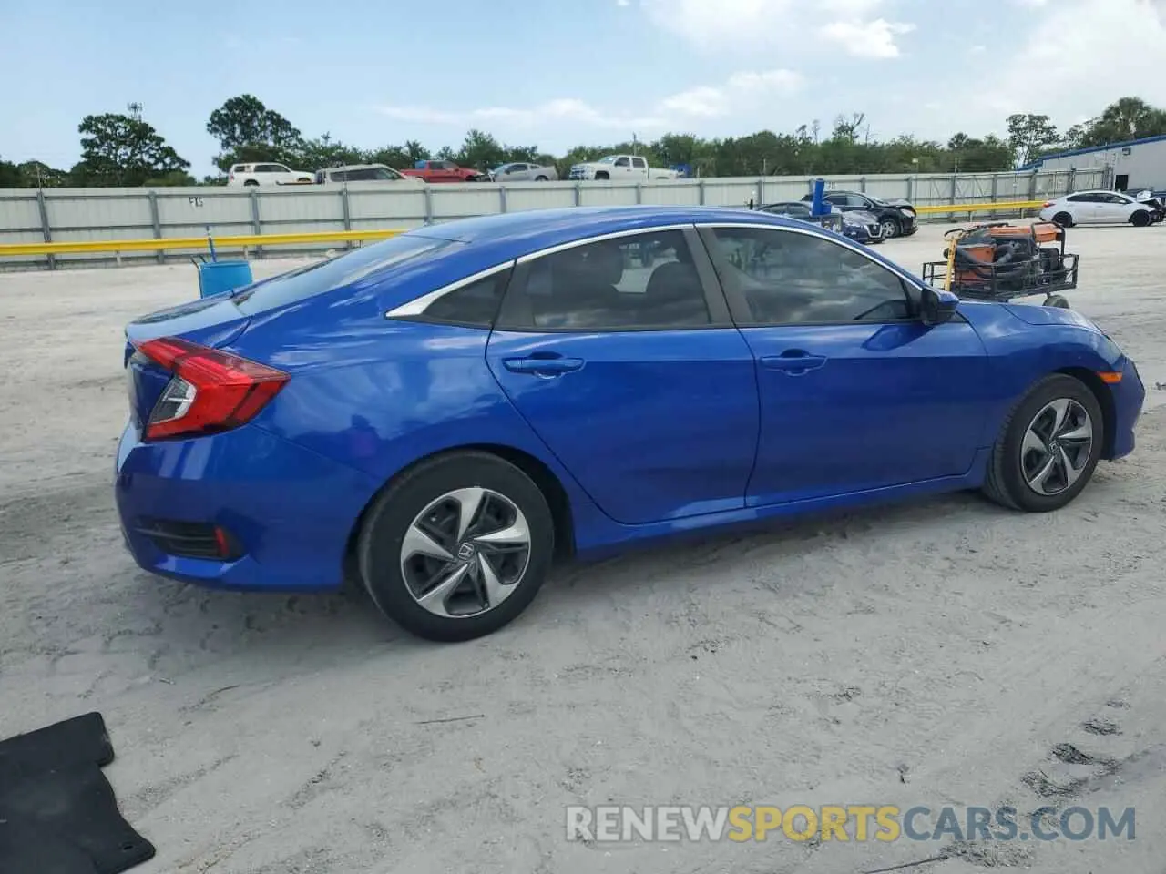 3 Photograph of a damaged car 2HGFC2F69LH575112 HONDA CIVIC 2020