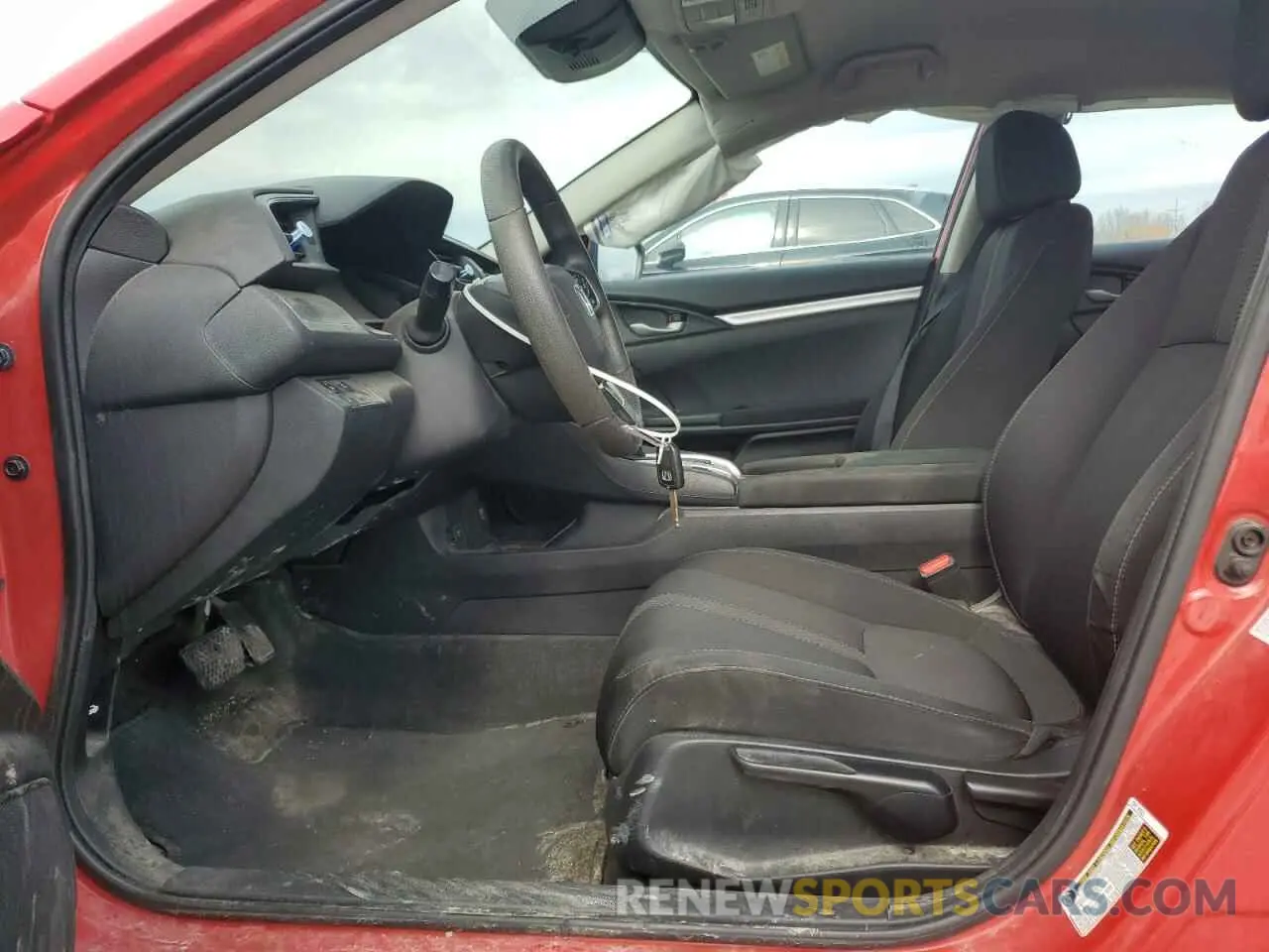 7 Photograph of a damaged car 2HGFC2F69LH584652 HONDA CIVIC 2020