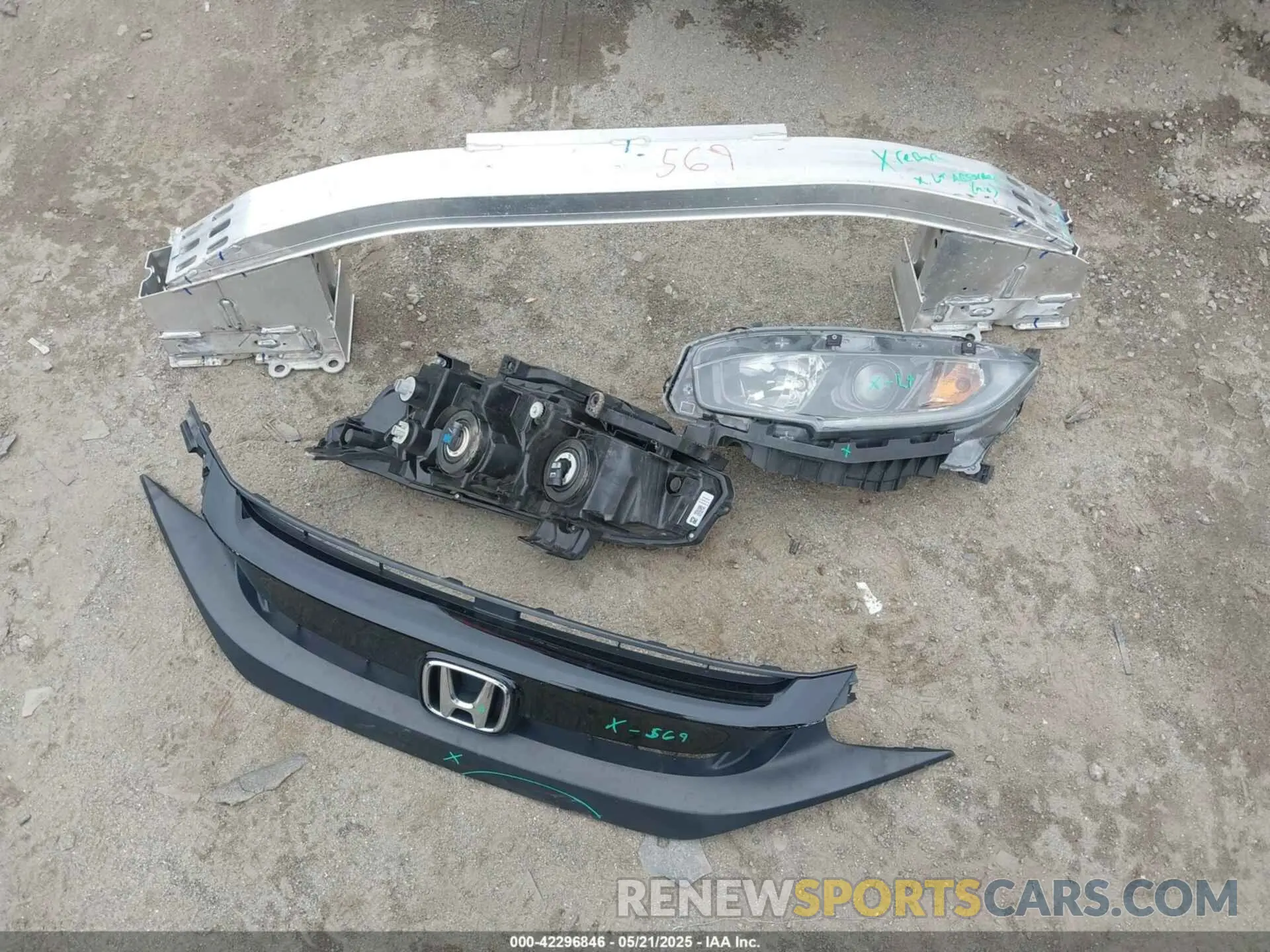 12 Photograph of a damaged car 2HGFC2F69LH601577 HONDA CIVIC 2020