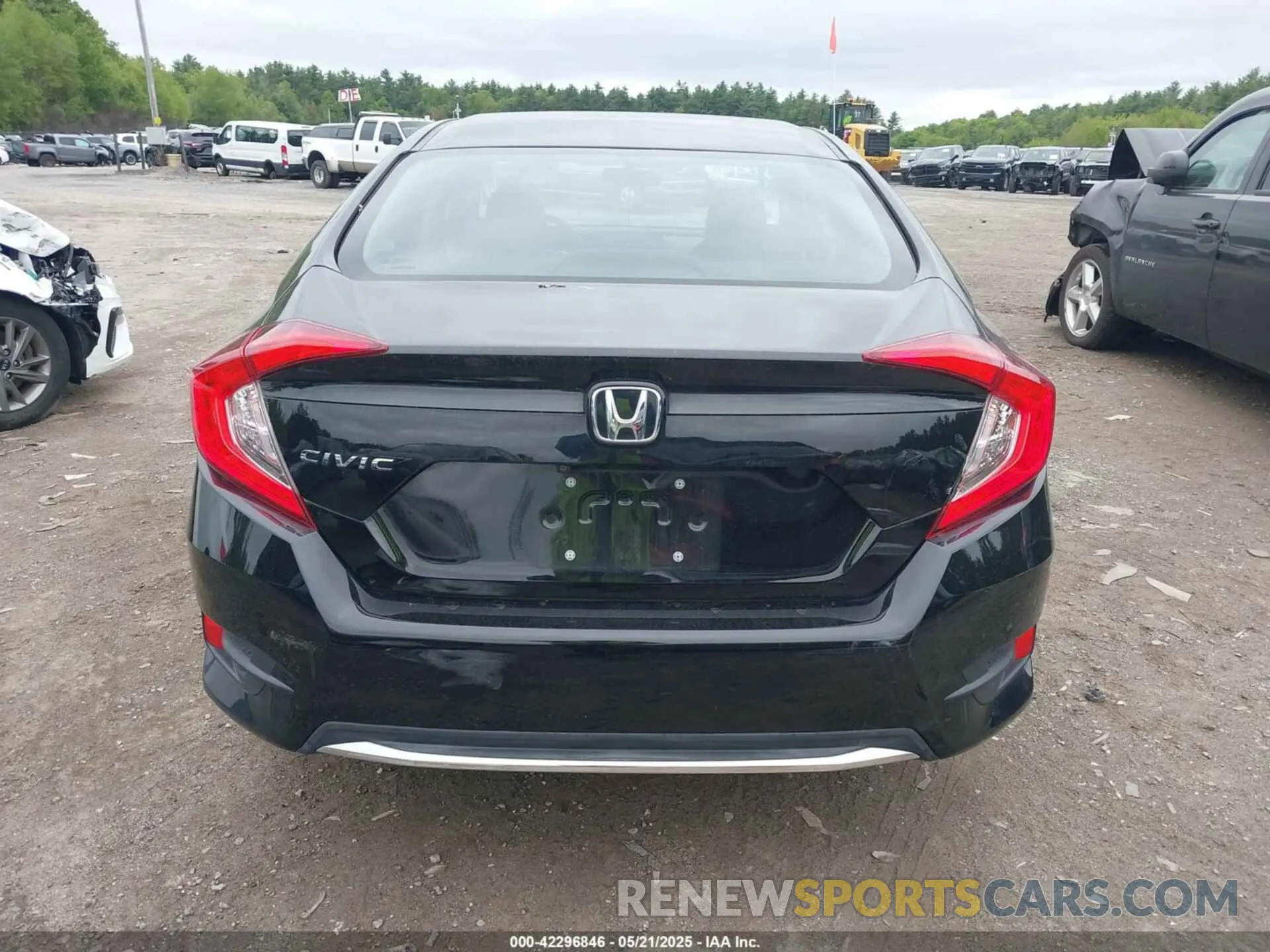 17 Photograph of a damaged car 2HGFC2F69LH601577 HONDA CIVIC 2020