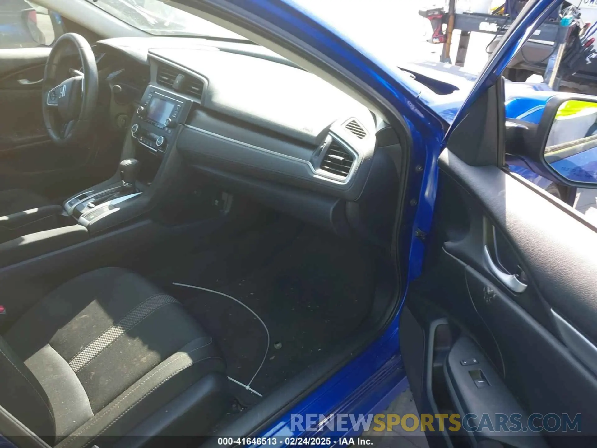 5 Photograph of a damaged car 2HGFC2F6XLH527831 HONDA CIVIC 2020