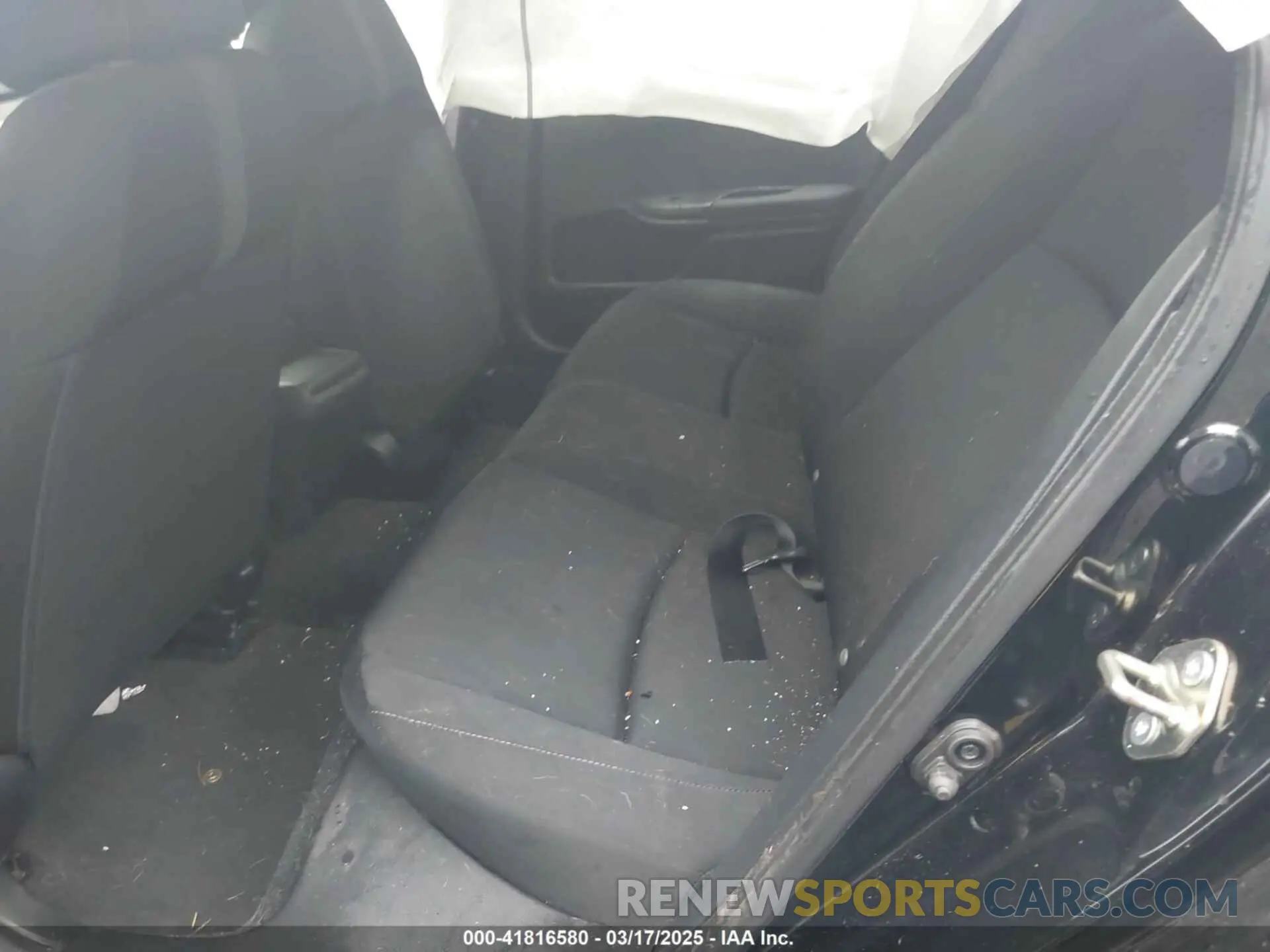 8 Photograph of a damaged car 2HGFC2F6XLH531197 HONDA CIVIC 2020