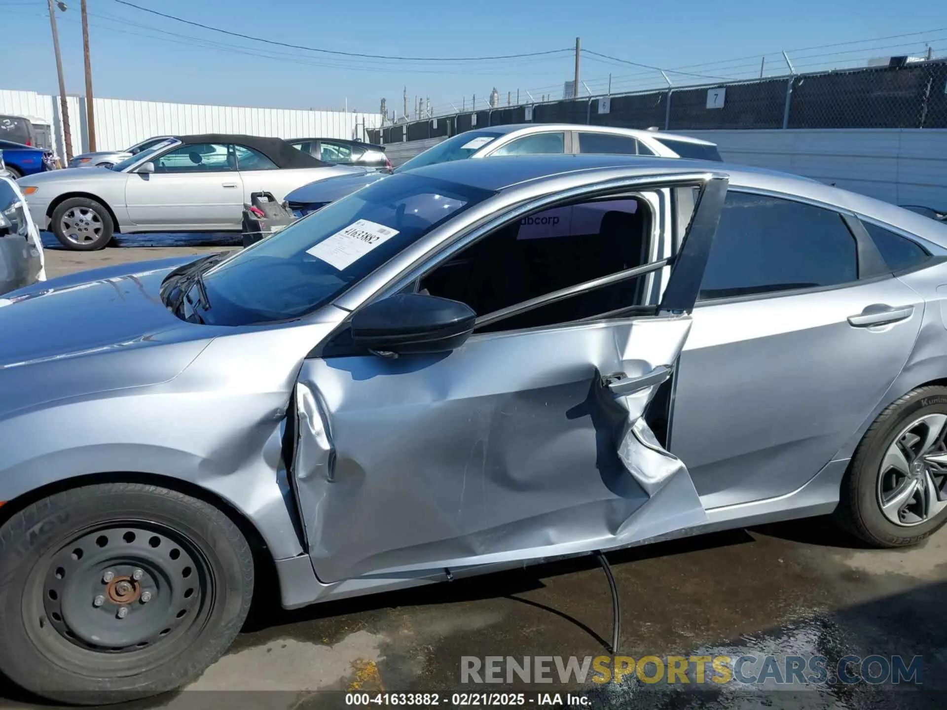 6 Photograph of a damaged car 2HGFC2F6XLH533726 HONDA CIVIC 2020
