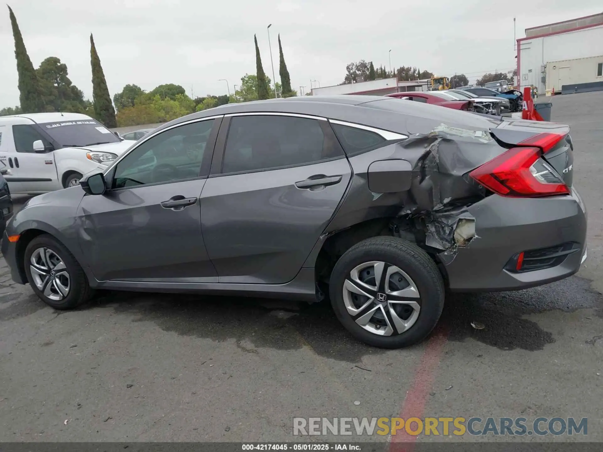 14 Photograph of a damaged car 2HGFC2F6XLH542068 HONDA CIVIC 2020