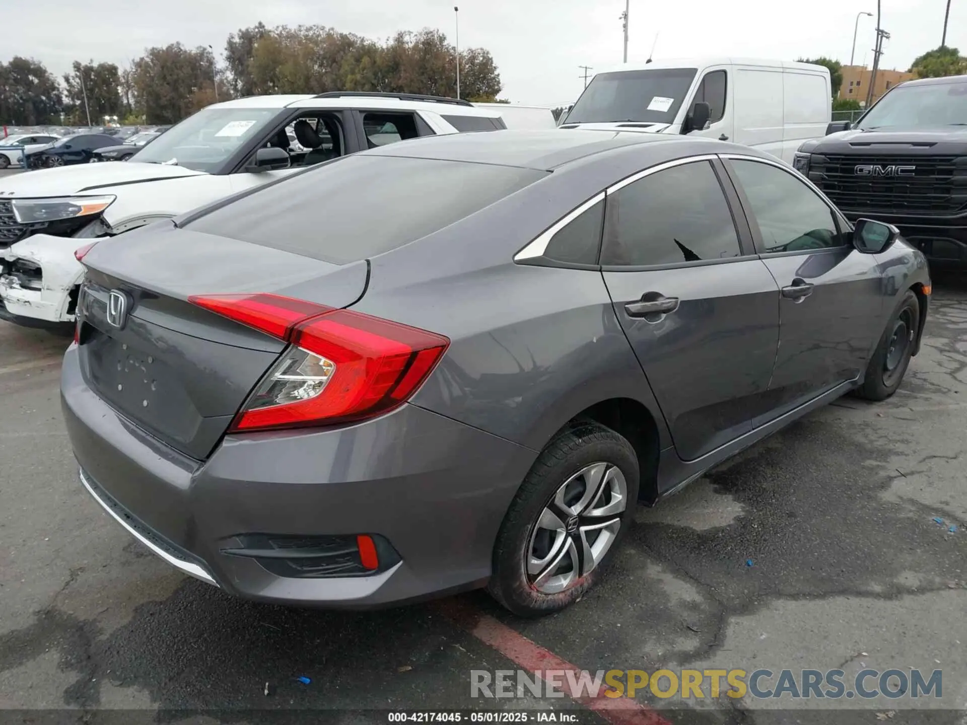 4 Photograph of a damaged car 2HGFC2F6XLH542068 HONDA CIVIC 2020