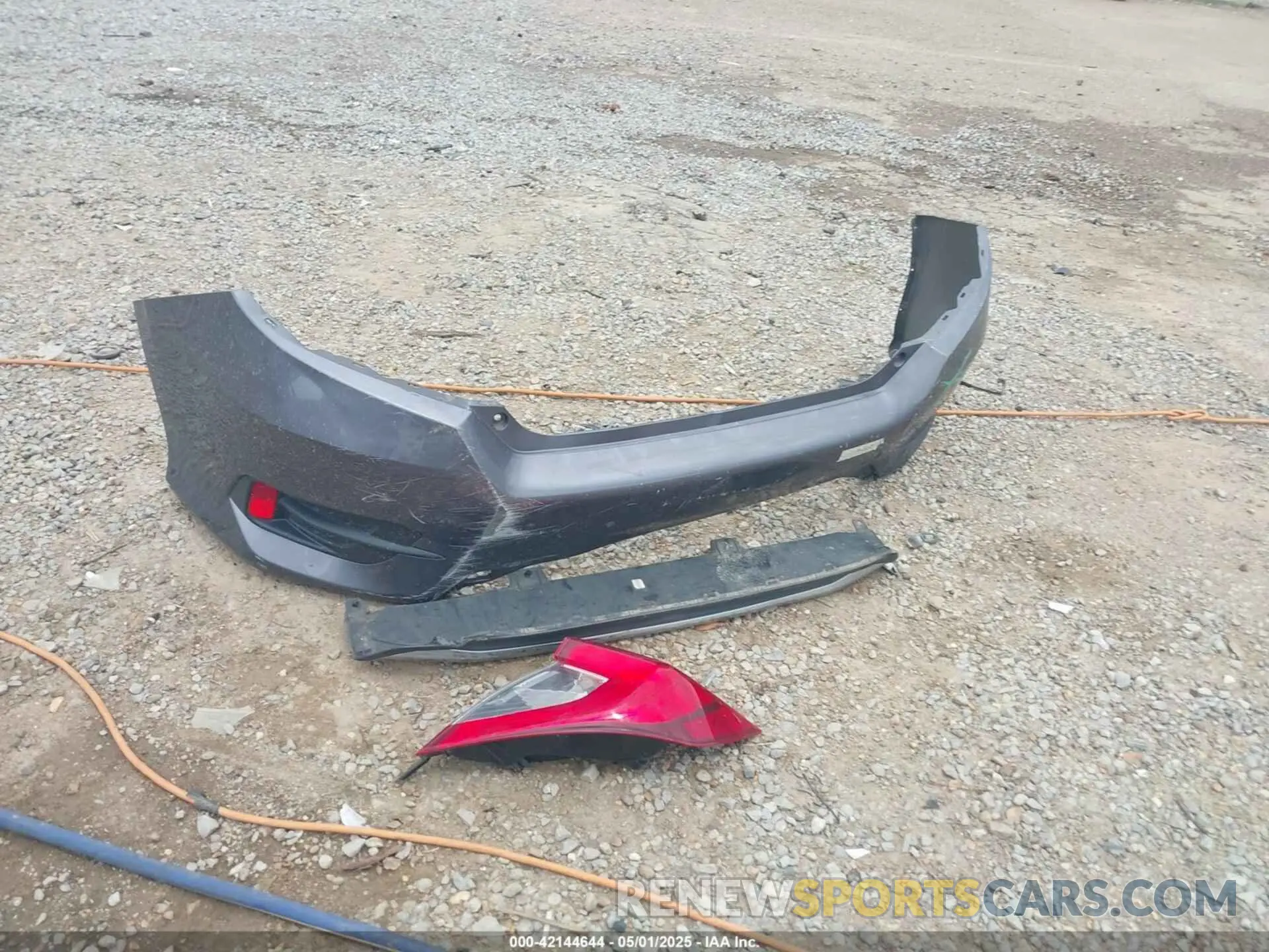 12 Photograph of a damaged car 2HGFC2F6XLH574597 HONDA CIVIC 2020