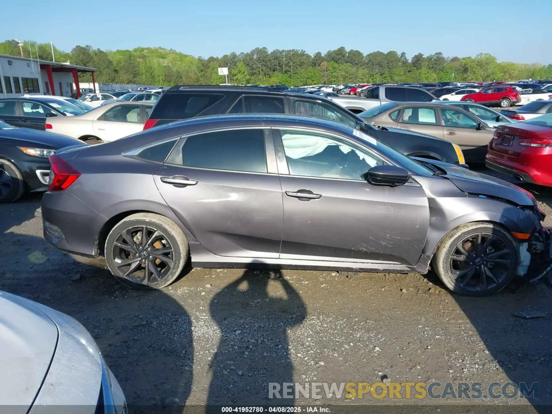 13 Photograph of a damaged car 2HGFC2F80LH552318 HONDA CIVIC 2020