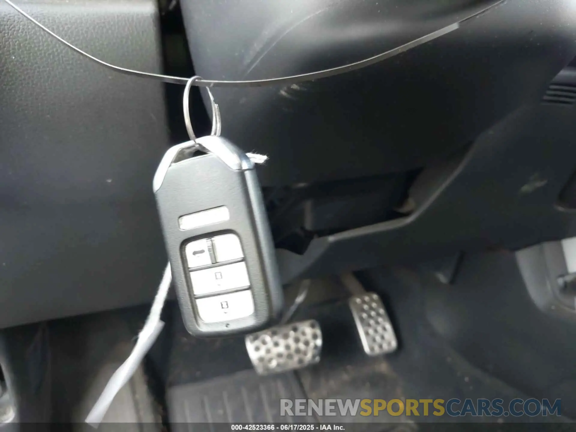 11 Photograph of a damaged car 2HGFC2F80LH561617 HONDA CIVIC 2020