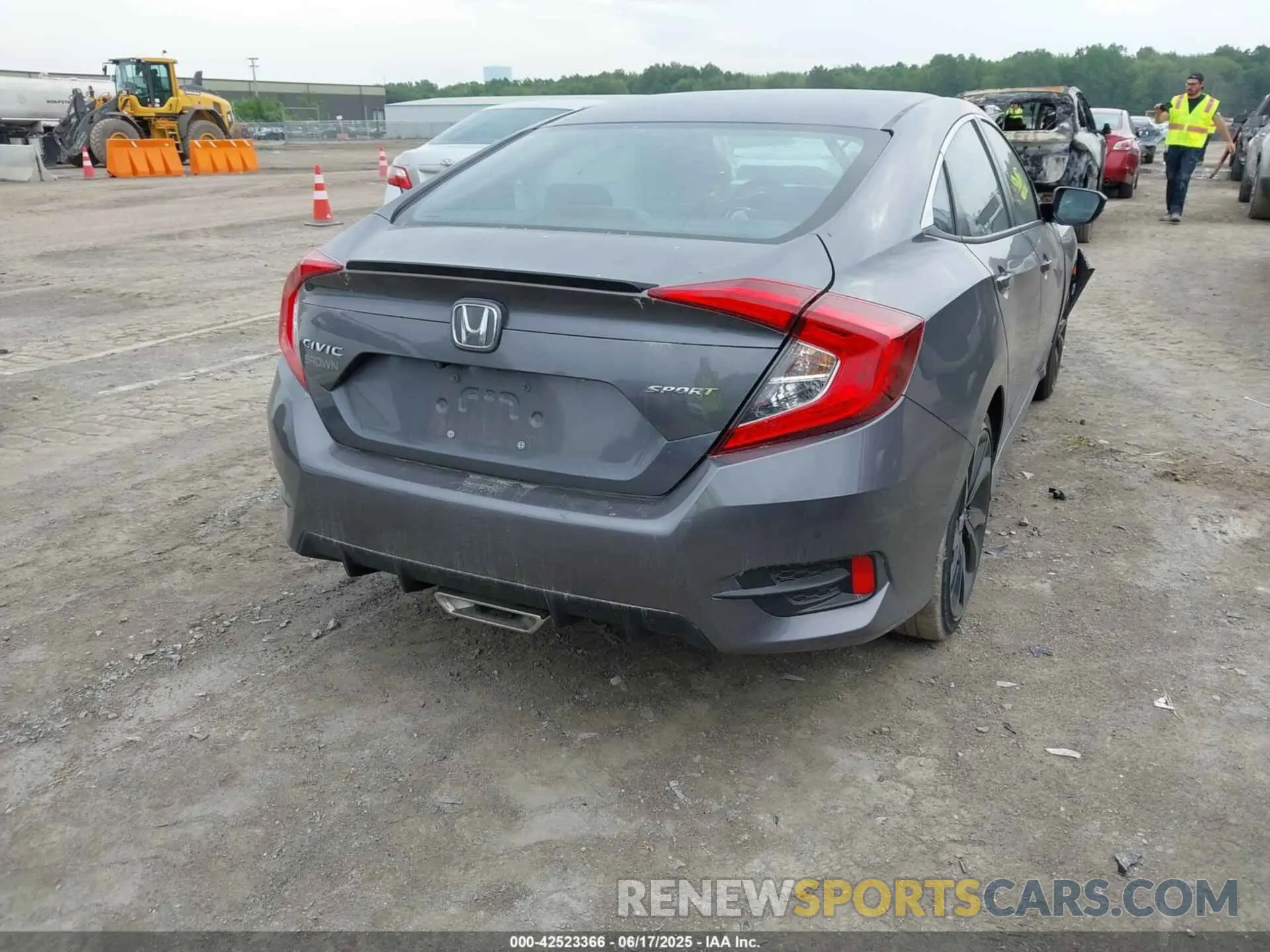 4 Photograph of a damaged car 2HGFC2F80LH561617 HONDA CIVIC 2020