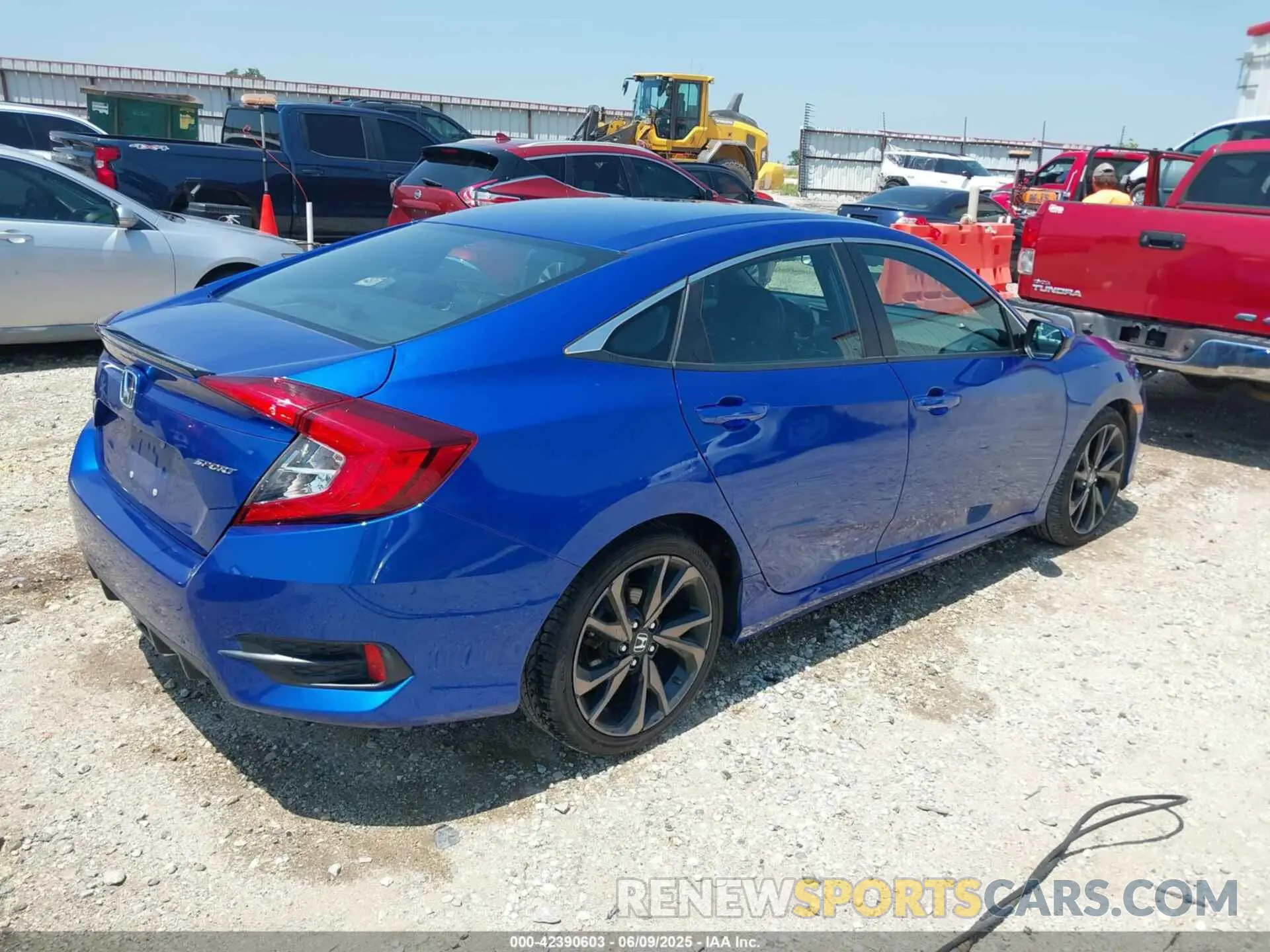 4 Photograph of a damaged car 2HGFC2F80LH573850 HONDA CIVIC 2020