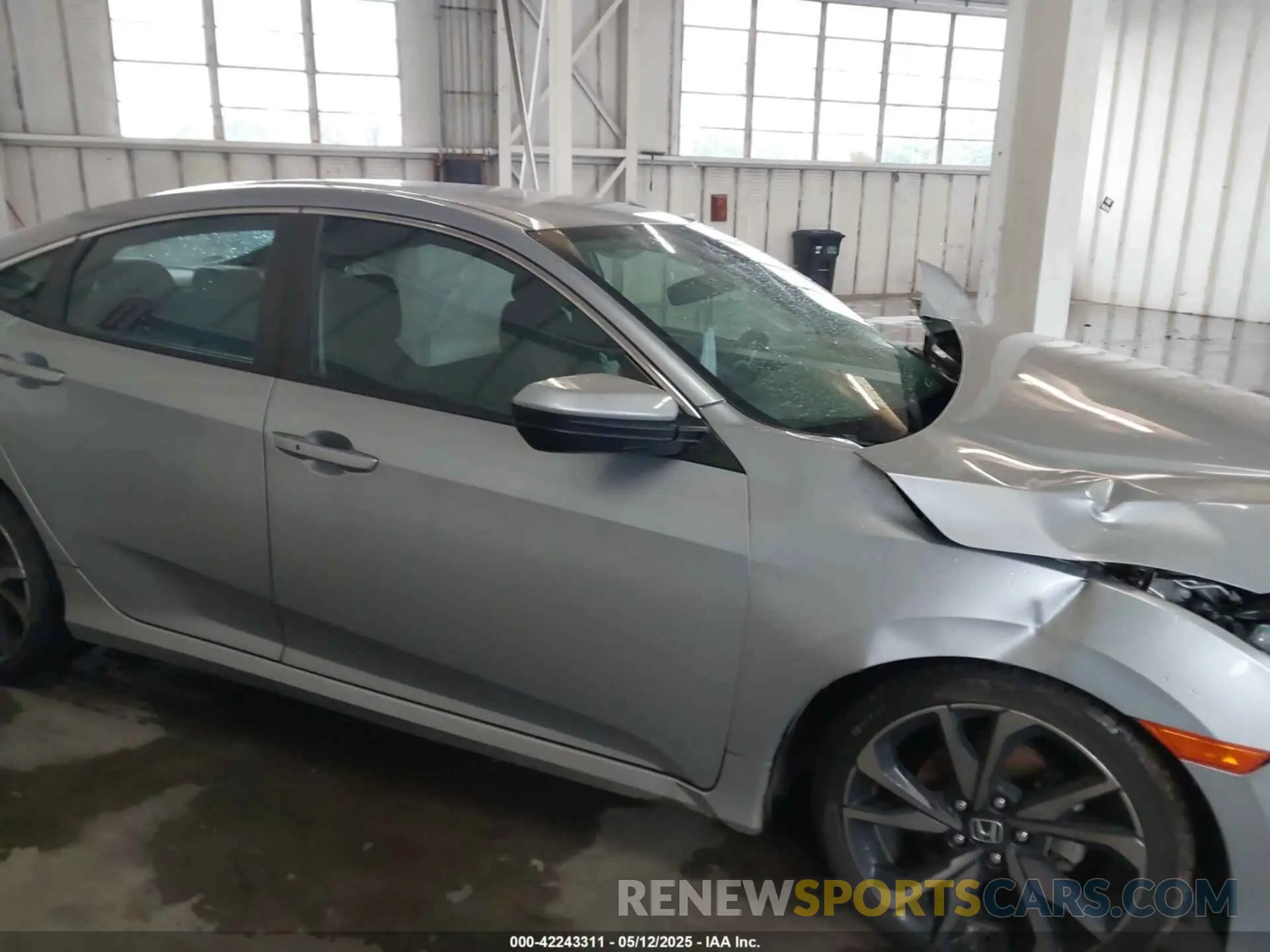 12 Photograph of a damaged car 2HGFC2F81LH541828 HONDA CIVIC 2020