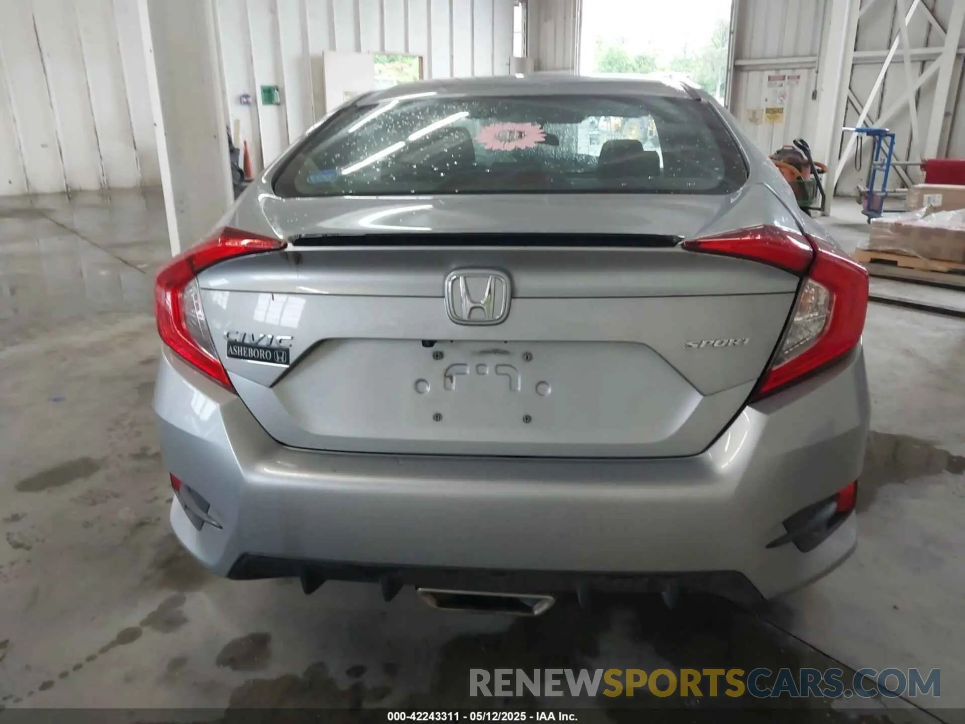 15 Photograph of a damaged car 2HGFC2F81LH541828 HONDA CIVIC 2020
