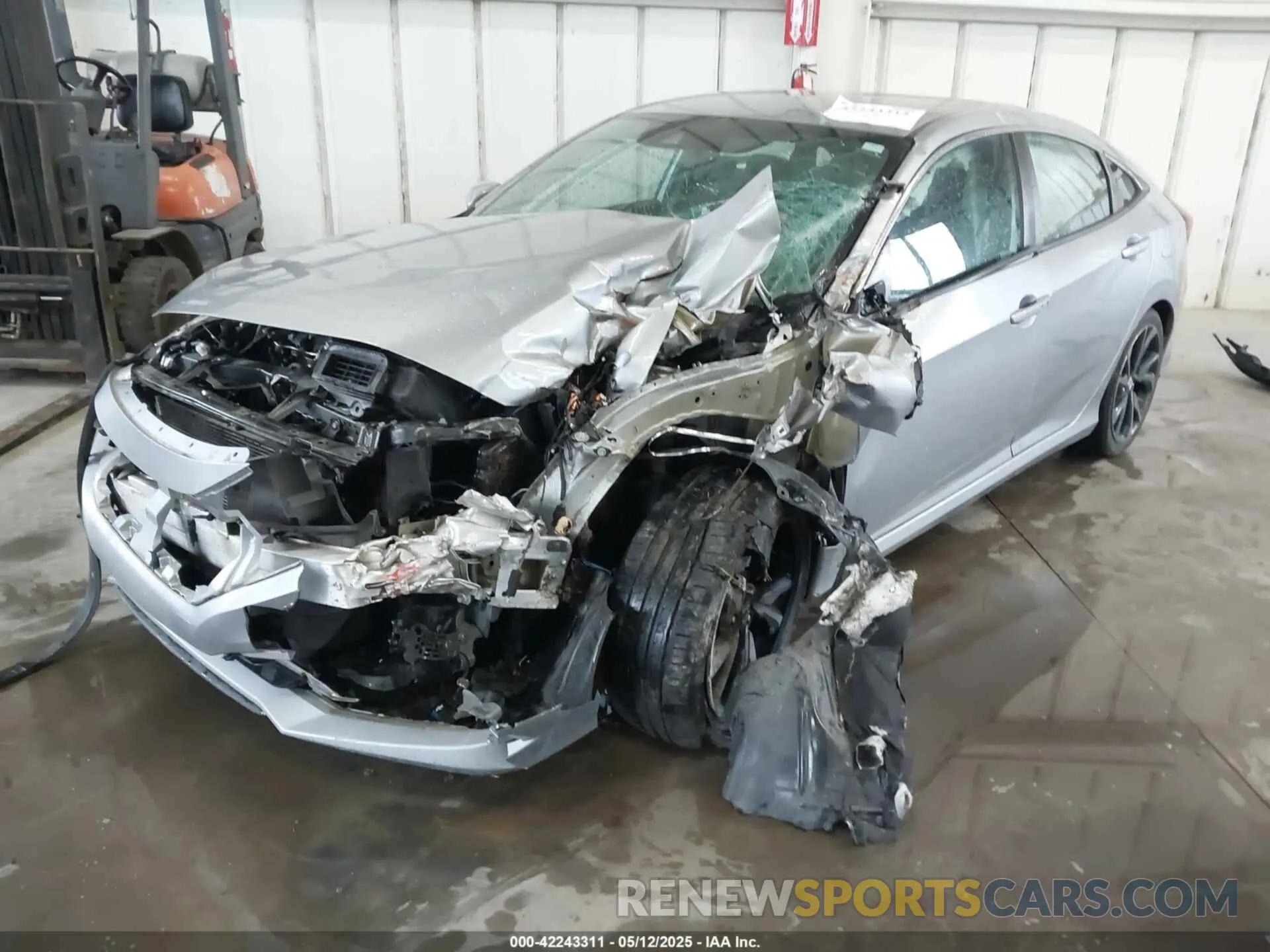 6 Photograph of a damaged car 2HGFC2F81LH541828 HONDA CIVIC 2020
