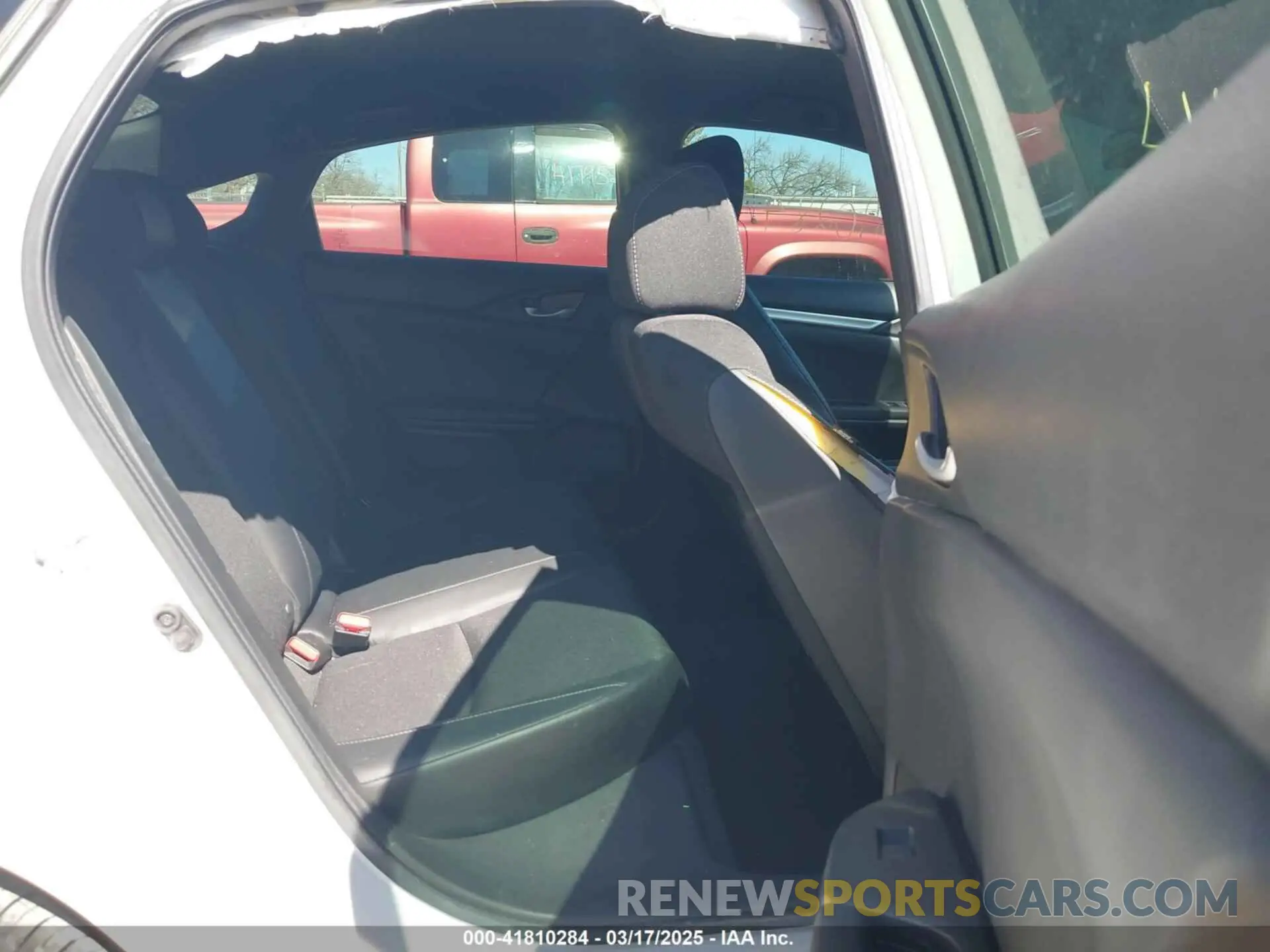 8 Photograph of a damaged car 2HGFC2F81LH551310 HONDA CIVIC 2020
