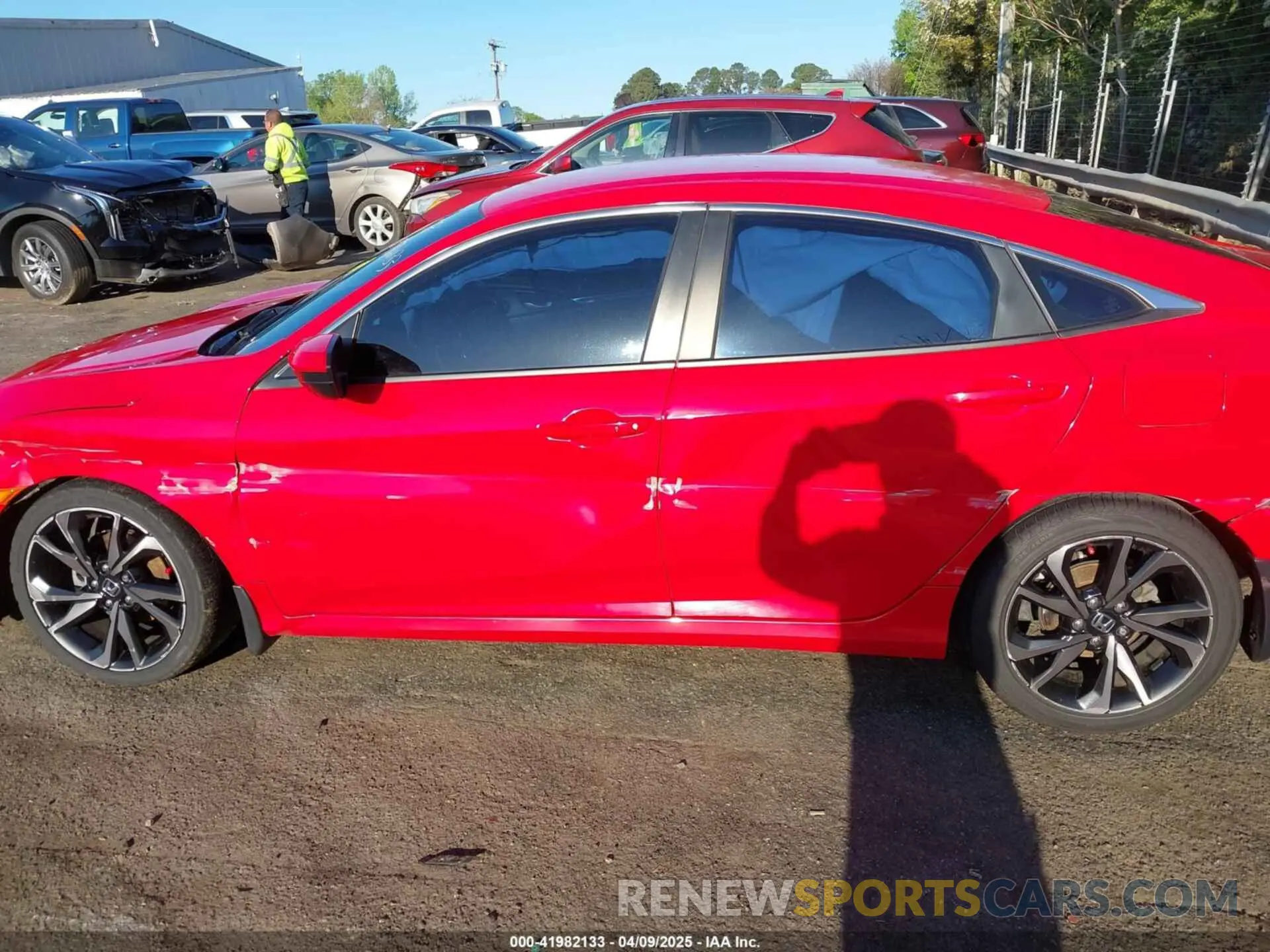 14 Photograph of a damaged car 2HGFC2F81LH555213 HONDA CIVIC 2020