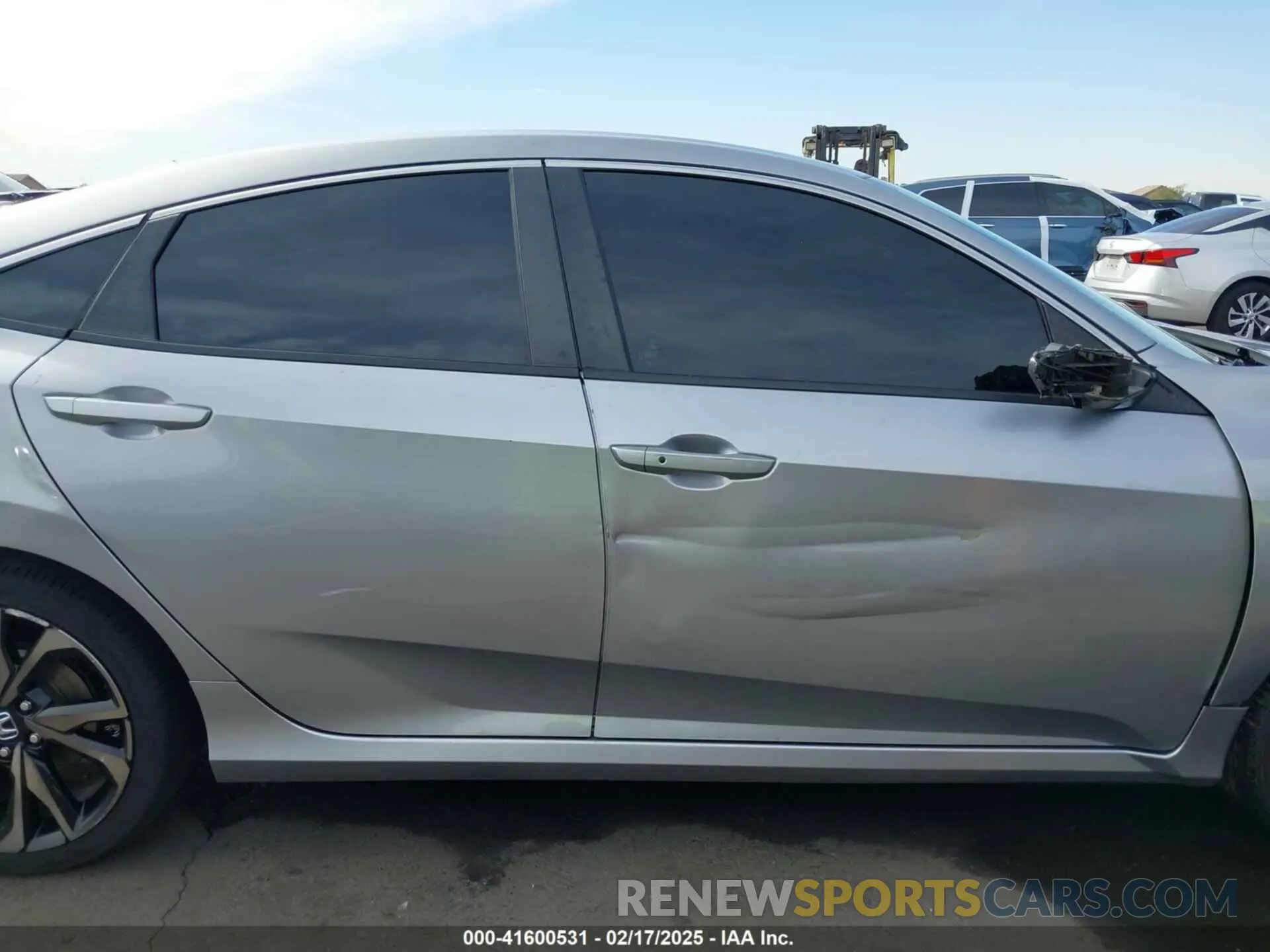 13 Photograph of a damaged car 2HGFC2F81LH584758 HONDA CIVIC 2020