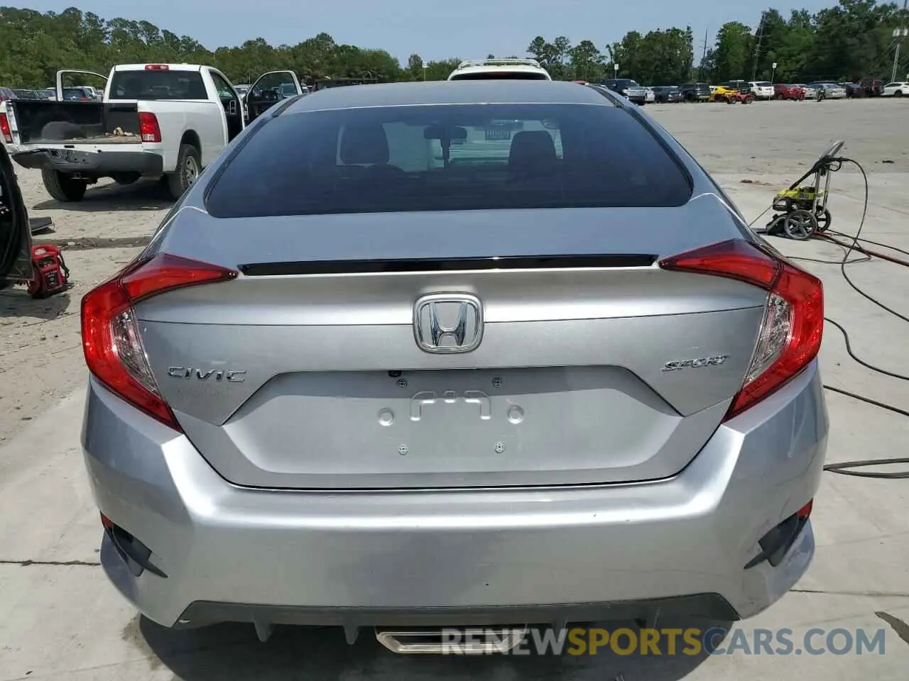 6 Photograph of a damaged car 2HGFC2F81LH589927 HONDA CIVIC 2020