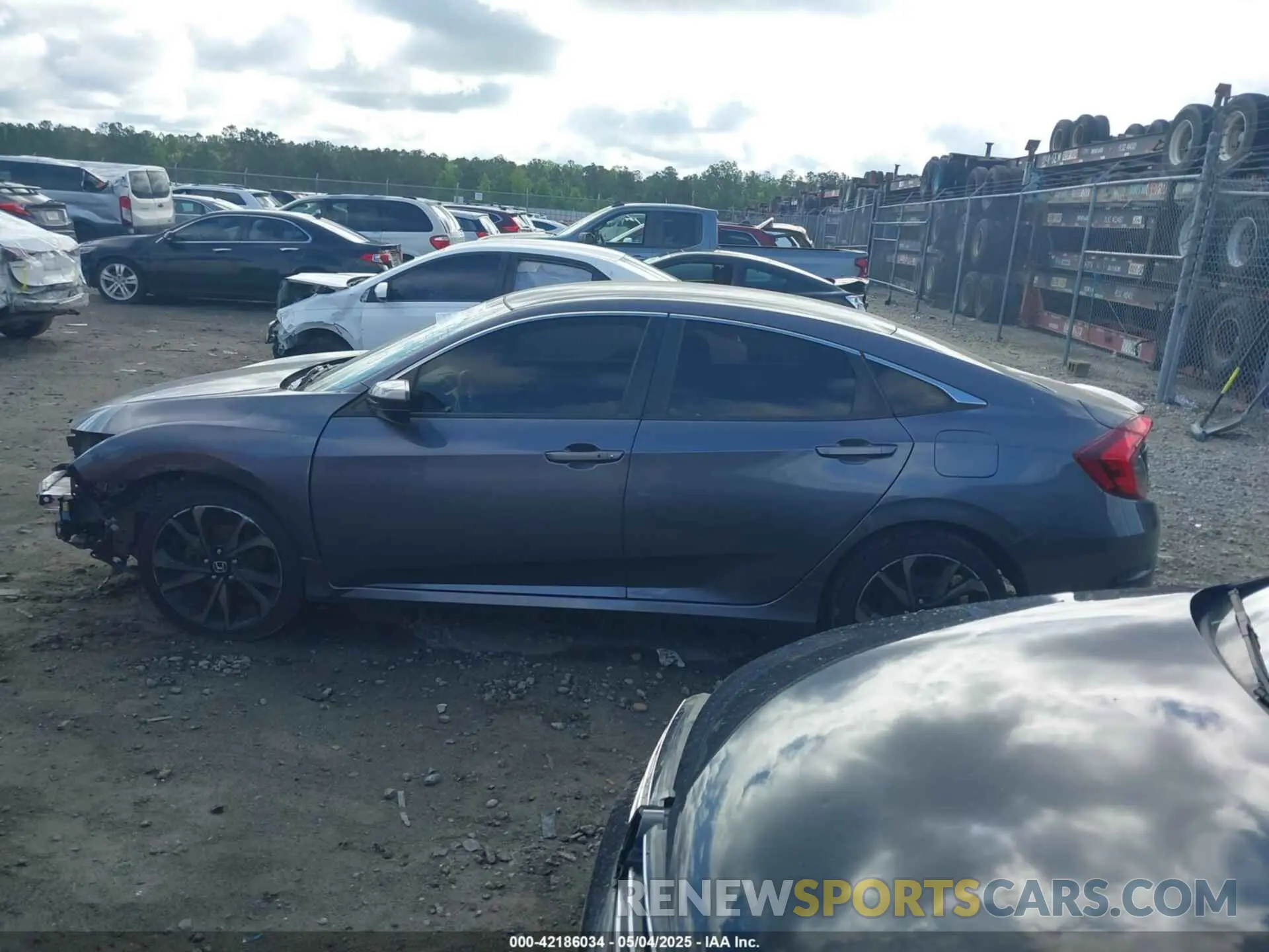 14 Photograph of a damaged car 2HGFC2F82LH561523 HONDA CIVIC 2020
