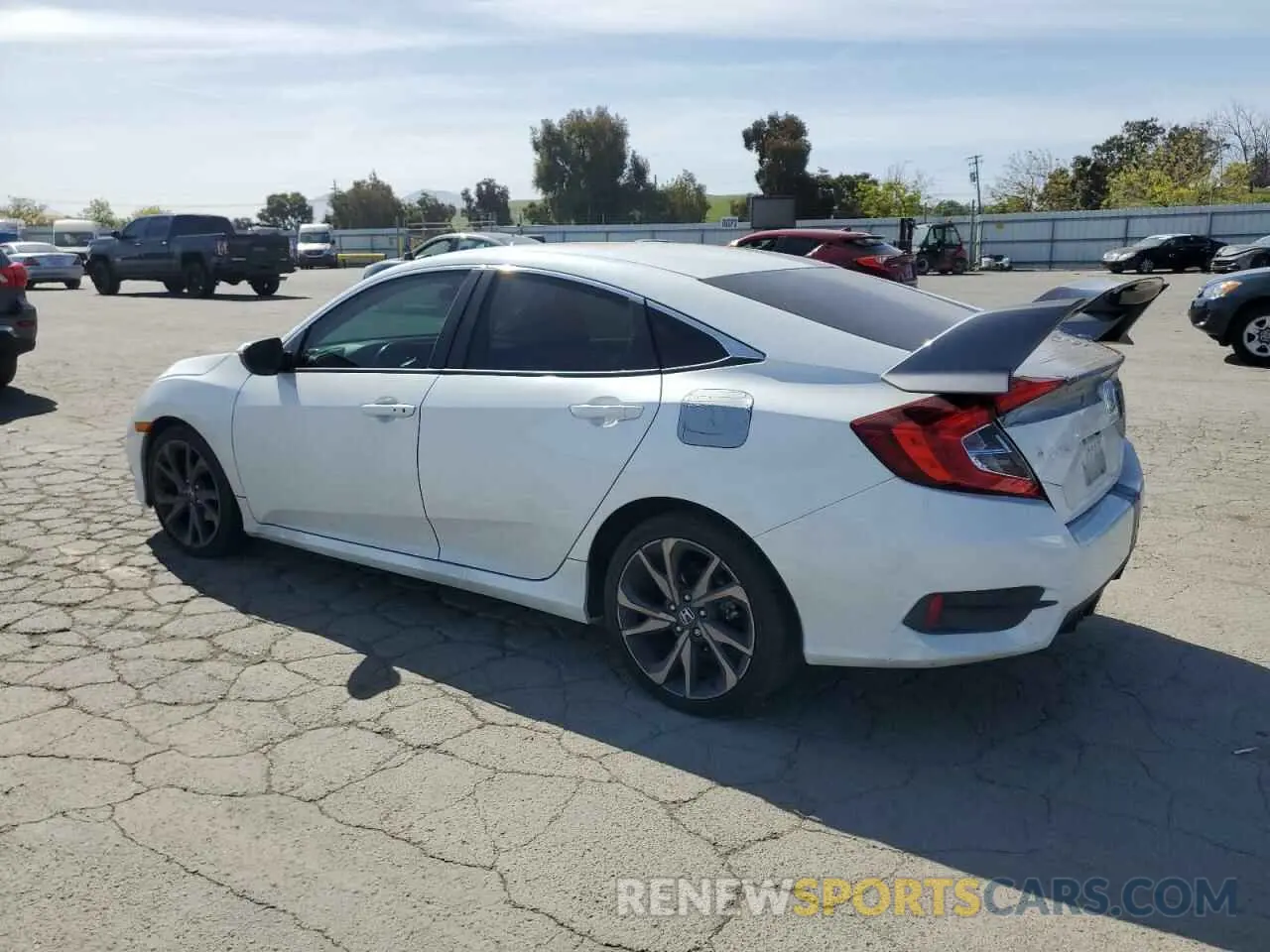 2 Photograph of a damaged car 2HGFC2F82LH572330 HONDA CIVIC 2020