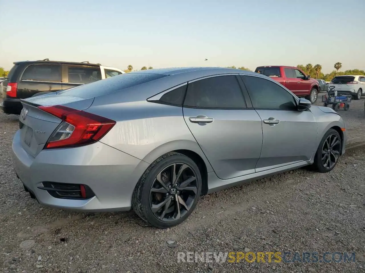 3 Photograph of a damaged car 2HGFC2F82LH580122 HONDA CIVIC 2020