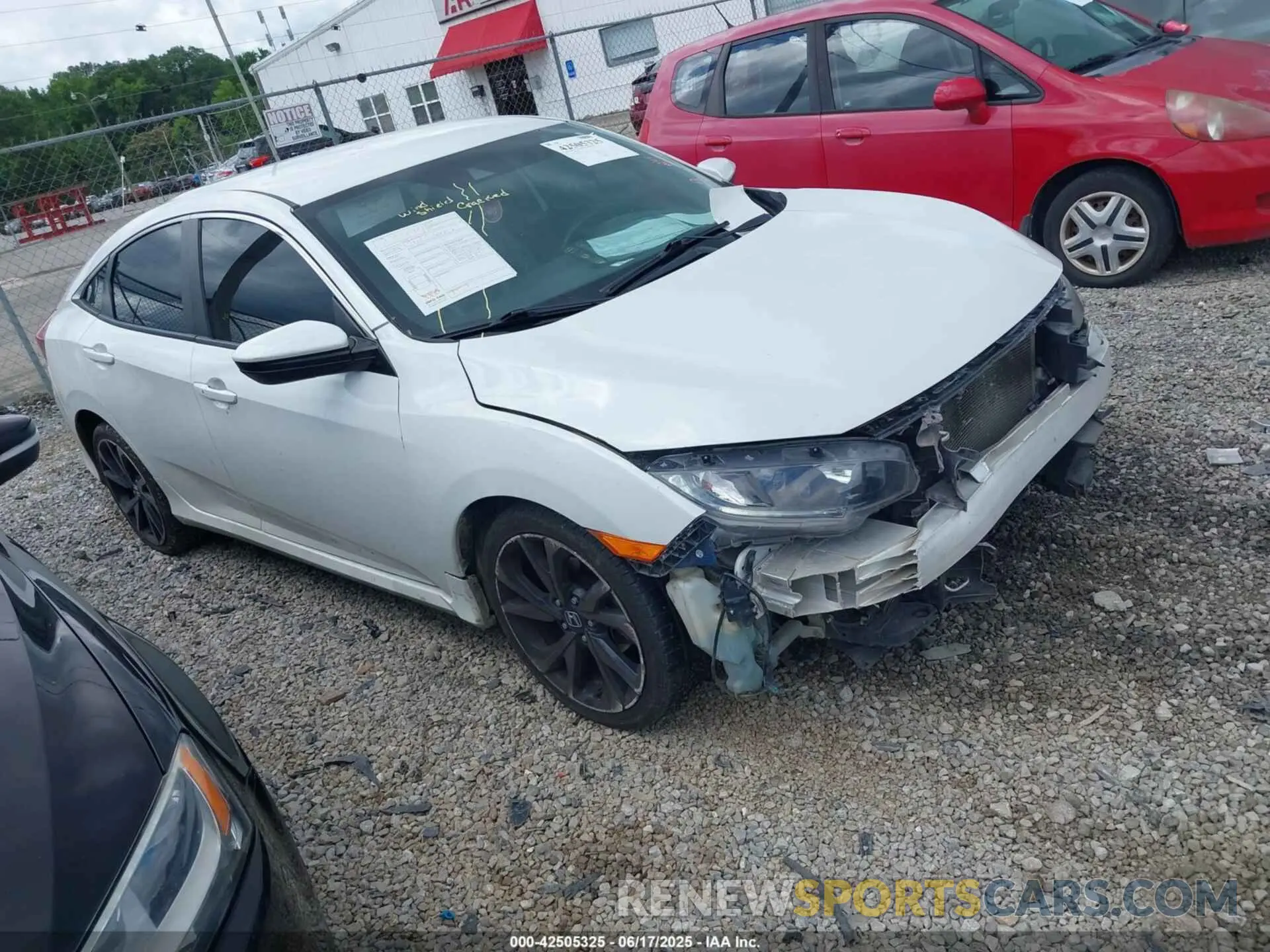 1 Photograph of a damaged car 2HGFC2F82LH581027 HONDA CIVIC 2020