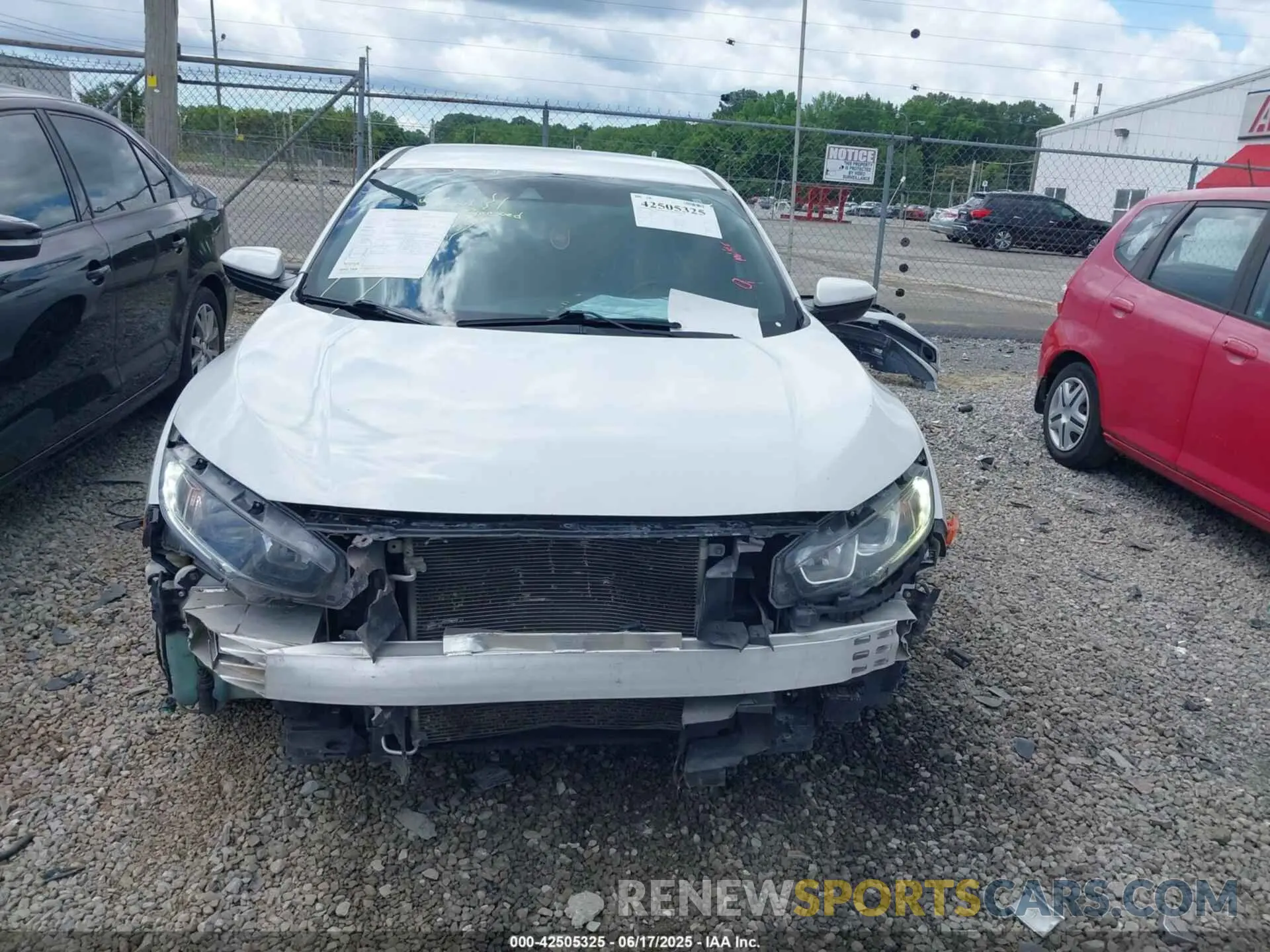 13 Photograph of a damaged car 2HGFC2F82LH581027 HONDA CIVIC 2020