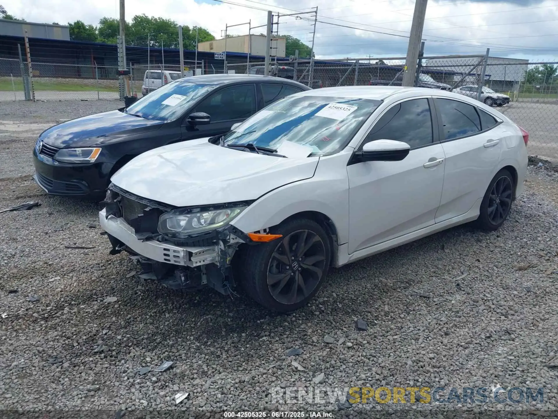 2 Photograph of a damaged car 2HGFC2F82LH581027 HONDA CIVIC 2020