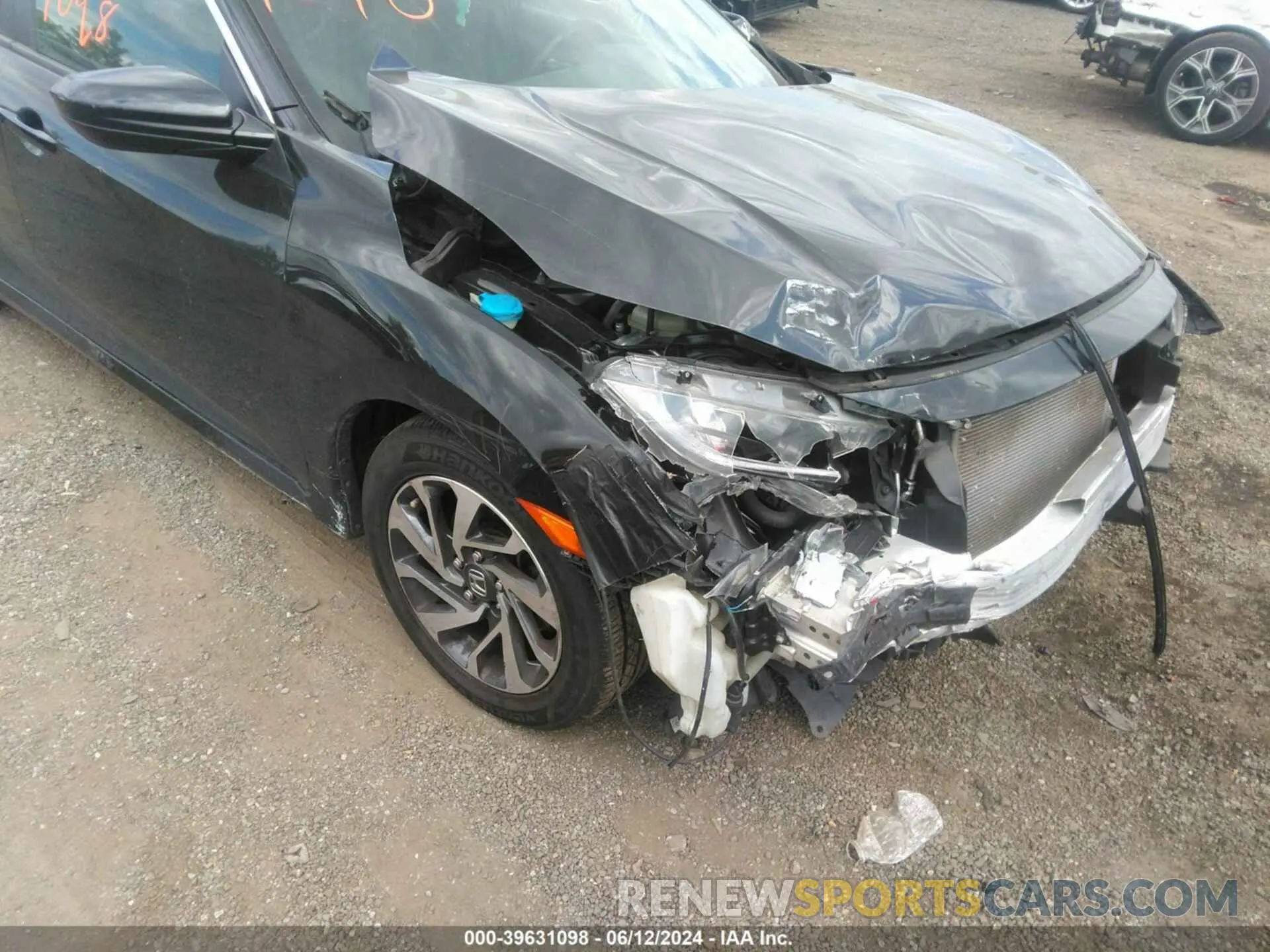 18 Photograph of a damaged car 2HGFC2F83LH525159 HONDA CIVIC 2020