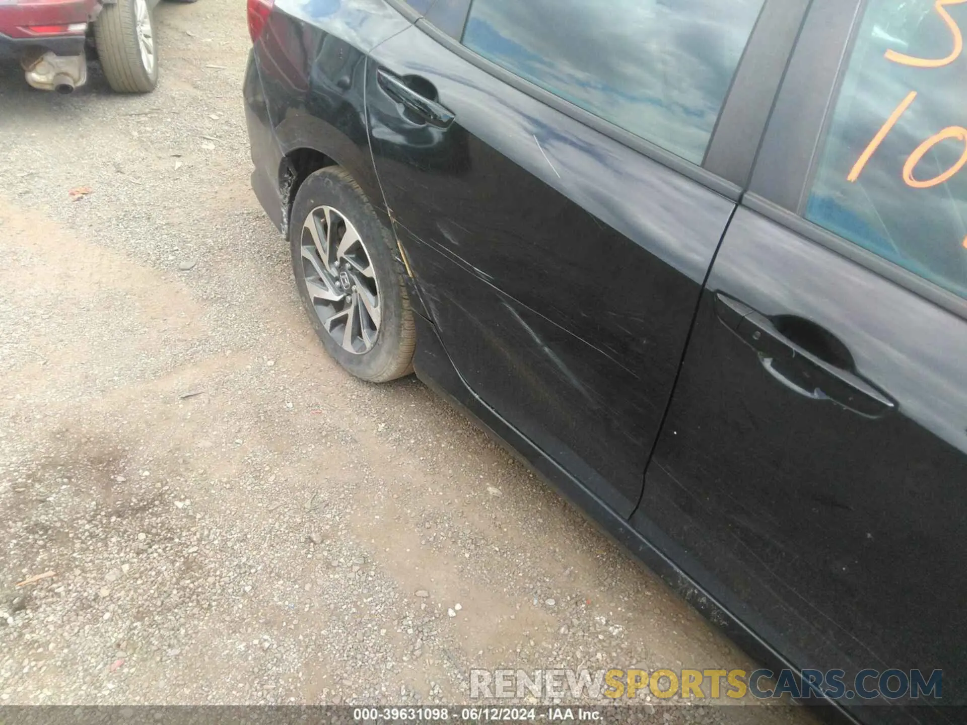 19 Photograph of a damaged car 2HGFC2F83LH525159 HONDA CIVIC 2020