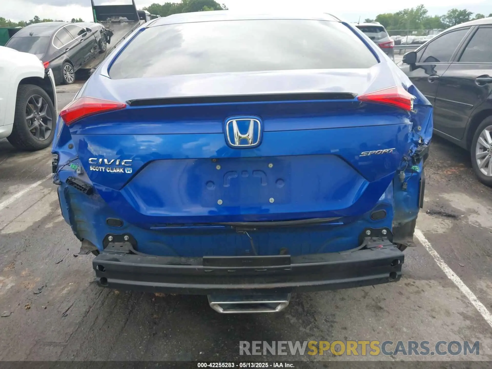 16 Photograph of a damaged car 2HGFC2F83LH571817 HONDA CIVIC 2020