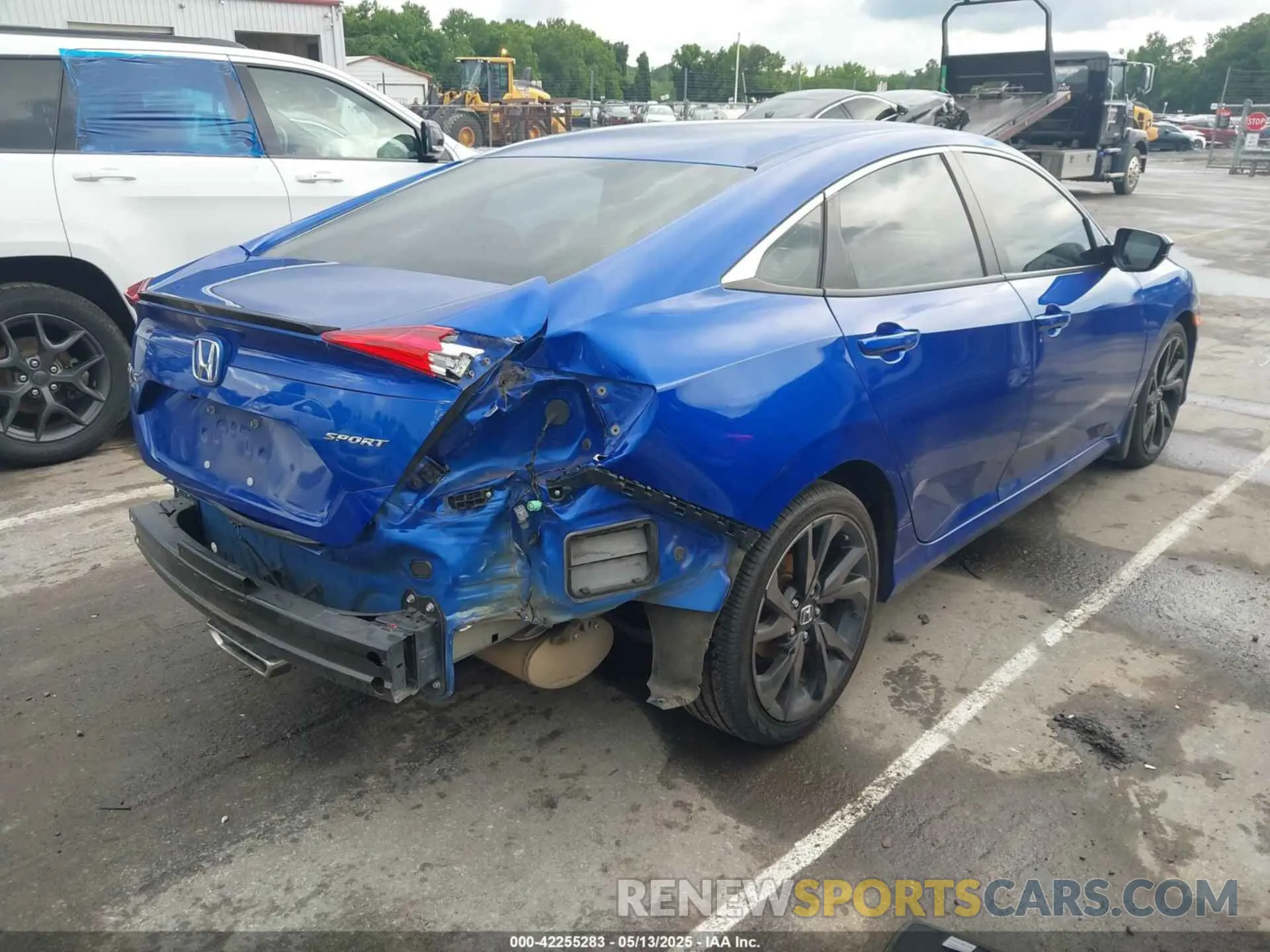 4 Photograph of a damaged car 2HGFC2F83LH571817 HONDA CIVIC 2020