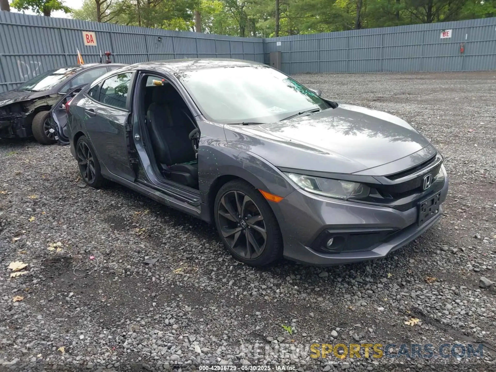 1 Photograph of a damaged car 2HGFC2F83LH581635 HONDA CIVIC 2020