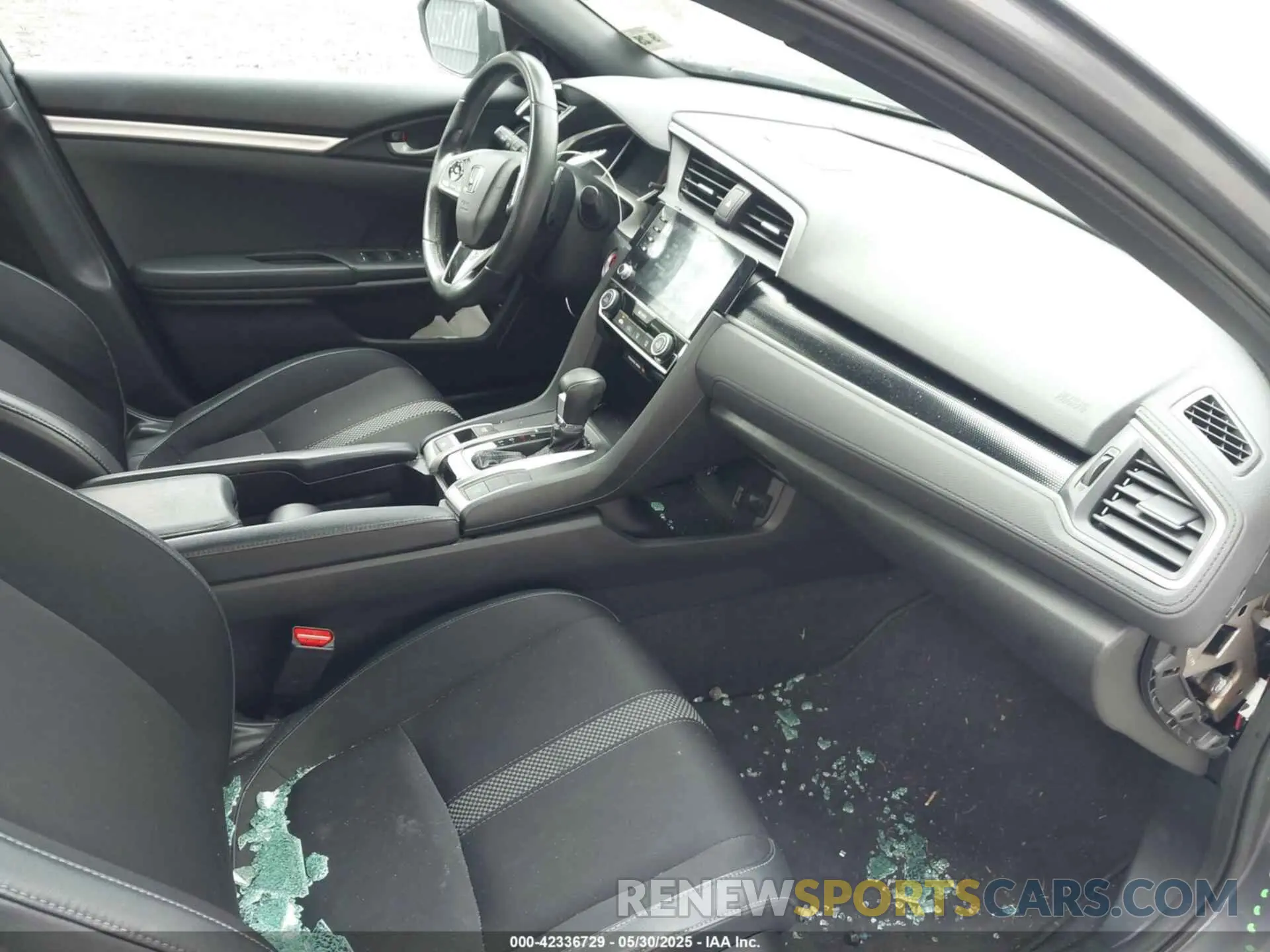 5 Photograph of a damaged car 2HGFC2F83LH581635 HONDA CIVIC 2020