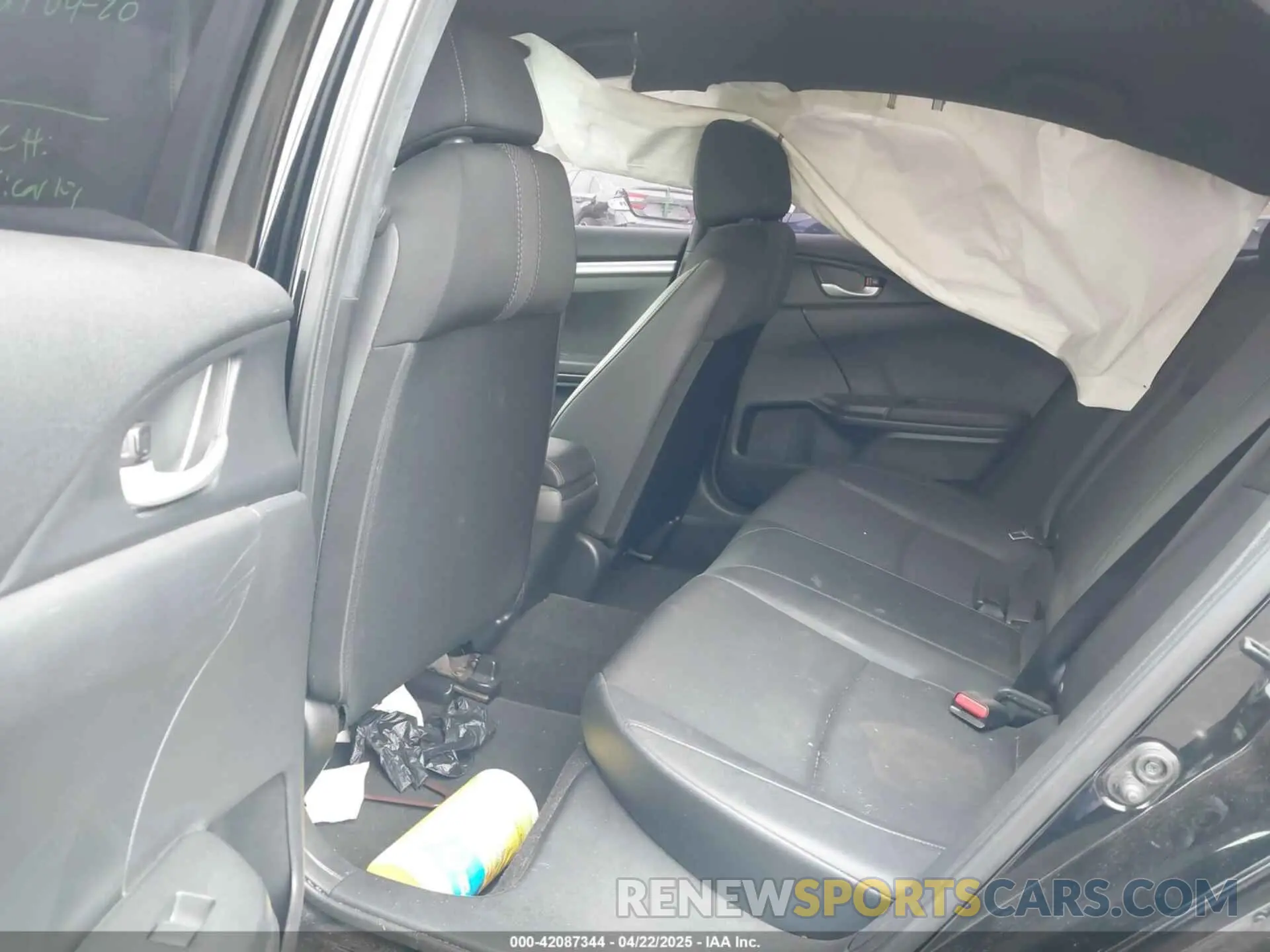 8 Photograph of a damaged car 2HGFC2F84LH535070 HONDA CIVIC 2020