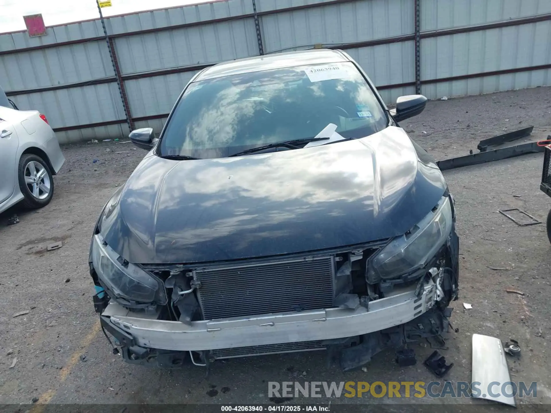 13 Photograph of a damaged car 2HGFC2F84LH556503 HONDA CIVIC 2020