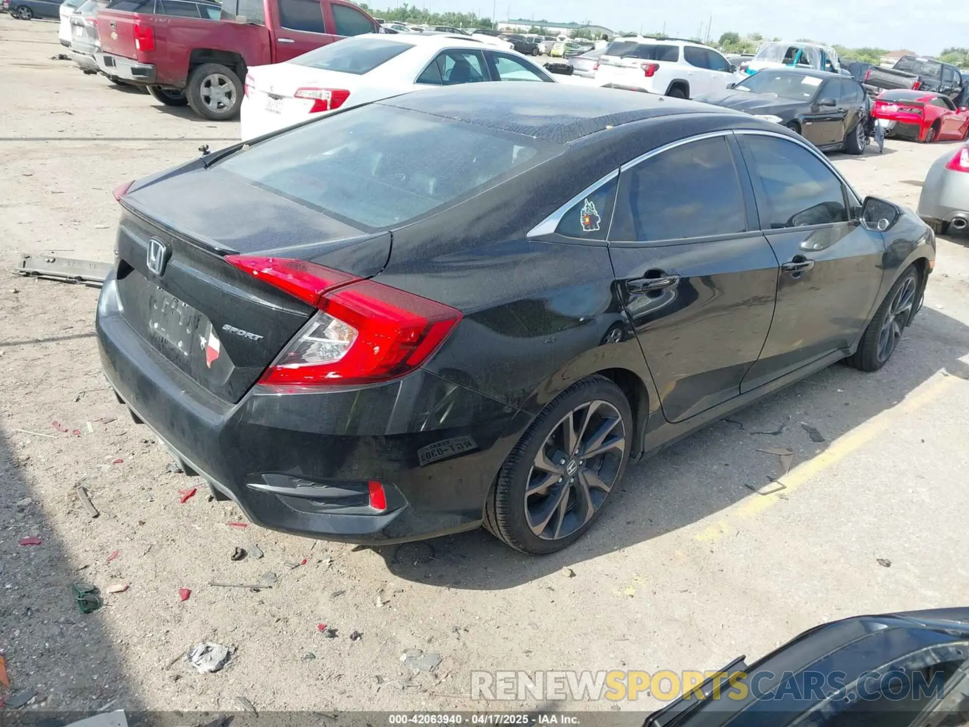 4 Photograph of a damaged car 2HGFC2F84LH556503 HONDA CIVIC 2020