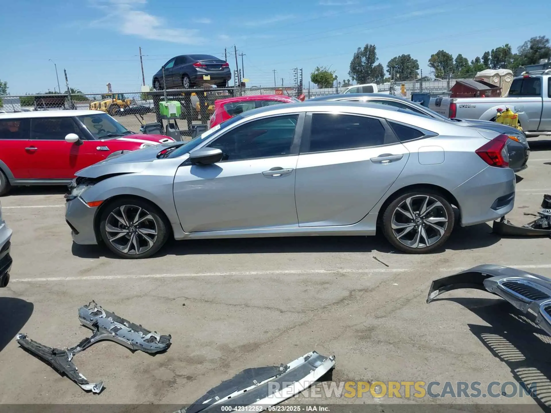 14 Photograph of a damaged car 2HGFC2F85LH525583 HONDA CIVIC 2020